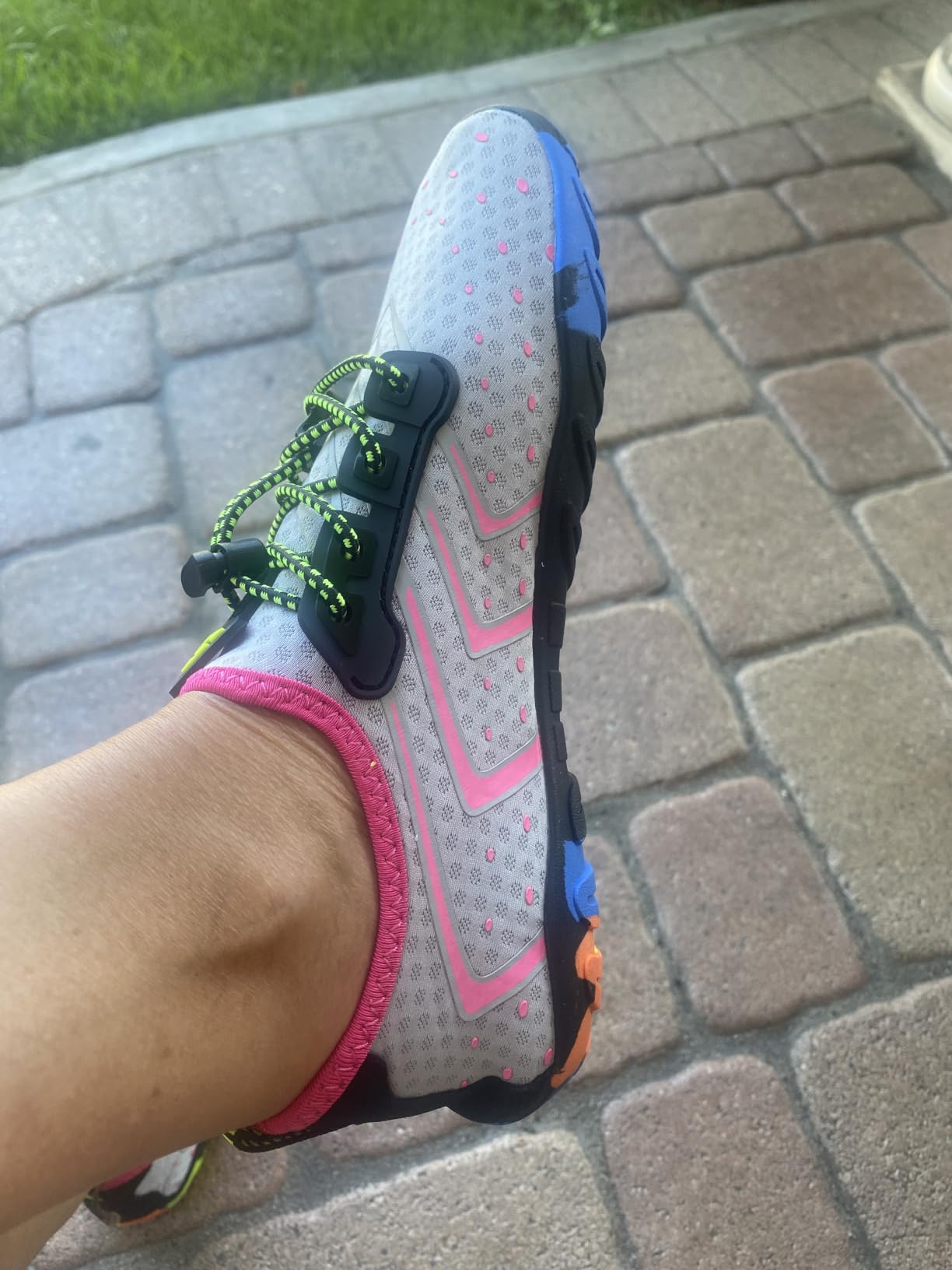 Water Shoes for Women Men, Quick-Dry Barefoot Swim Shoes customer photo 1