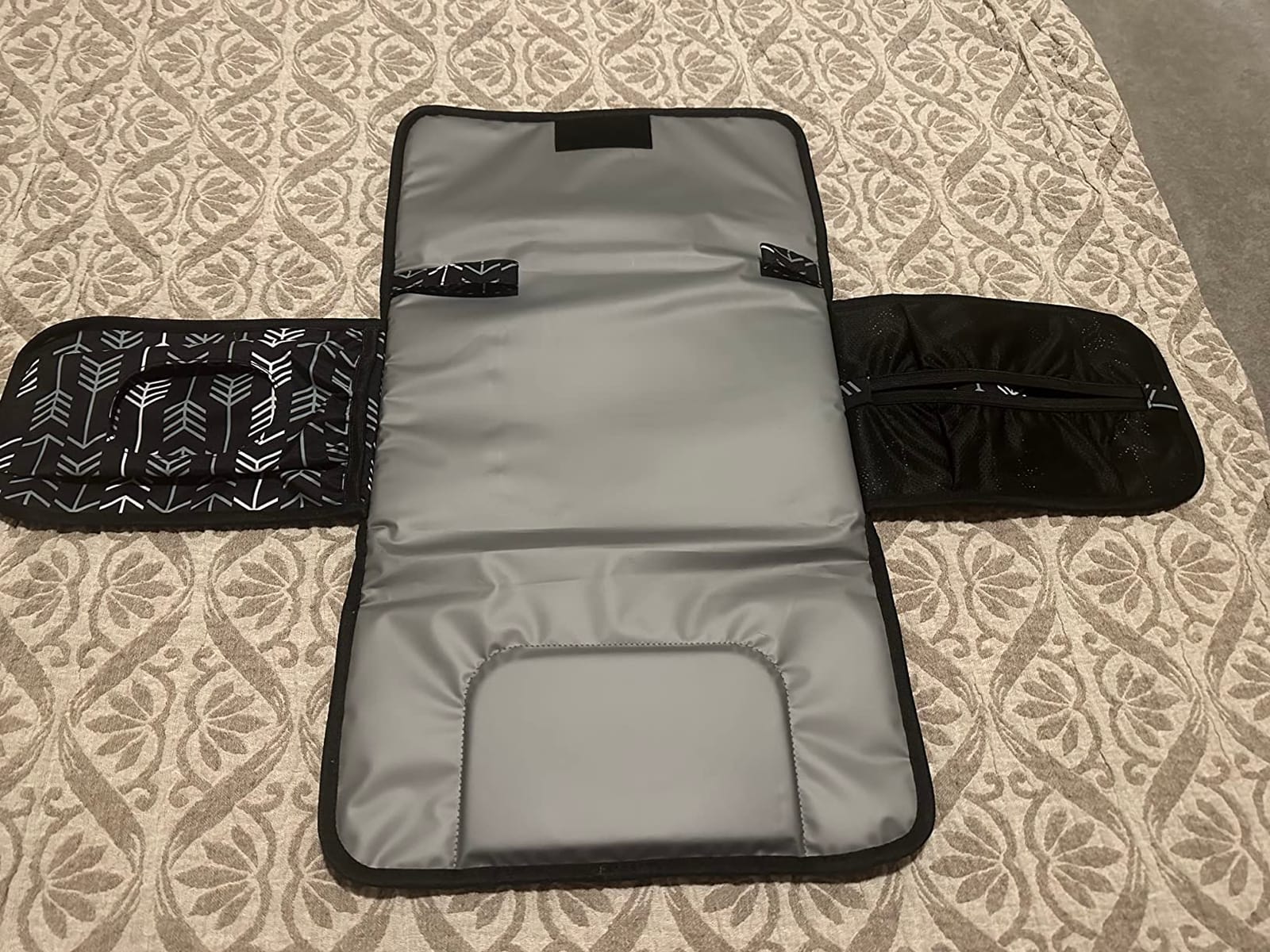 Lil Fox Portable Diaper Changing Pad - One-Hand Design - Grey Arrows customer photo 2