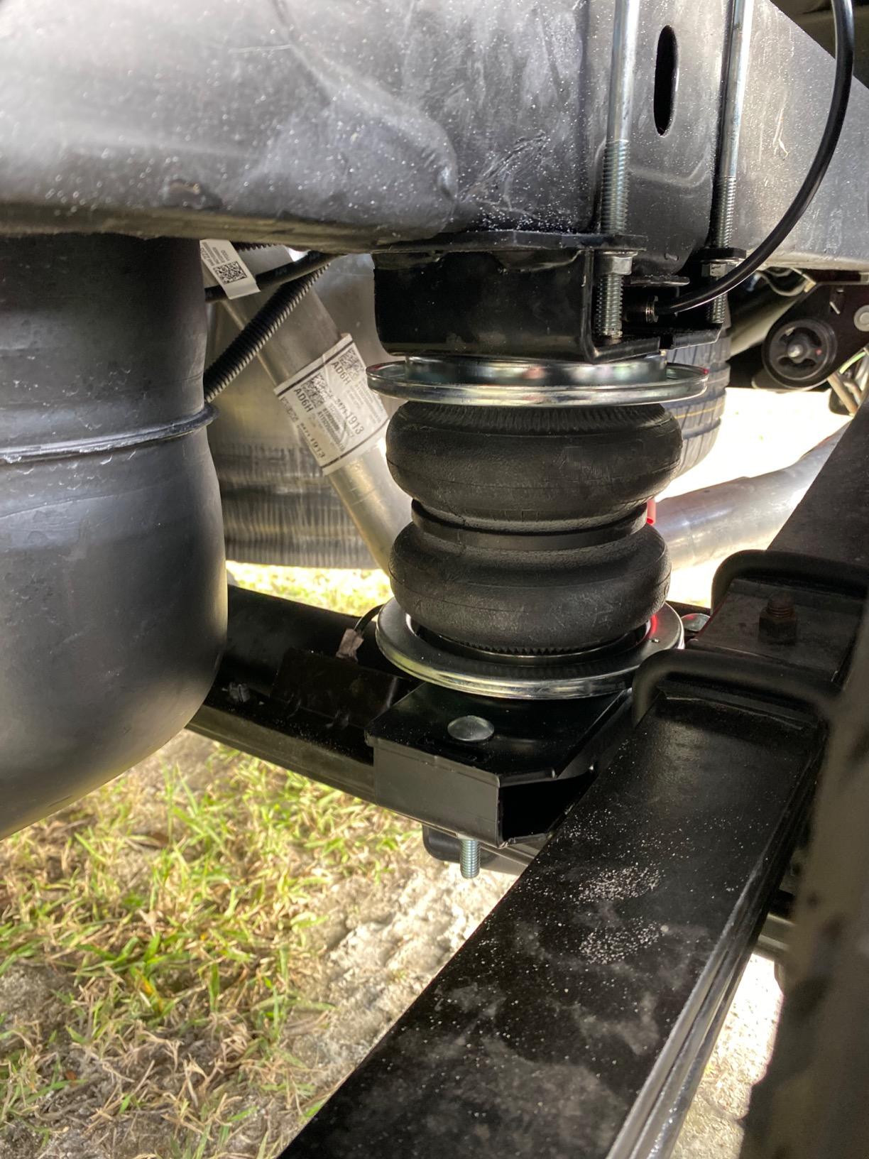 Air Lift 57288 LoadLifter 5000 Air Spring Suspension Kit customer photo 1