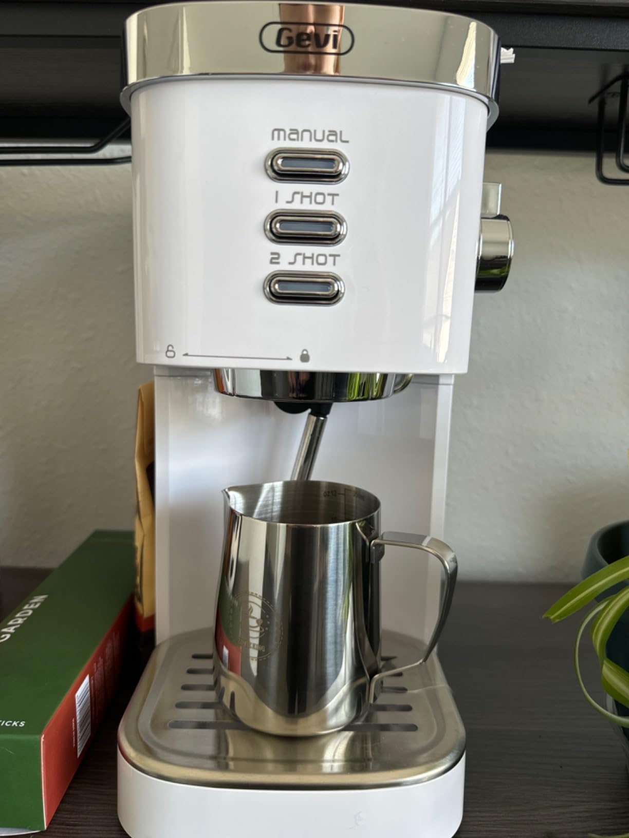 20oz Milk Frothing Pitcher, Stainless Steel Espresso Steamer Frother Cup customer photo 1