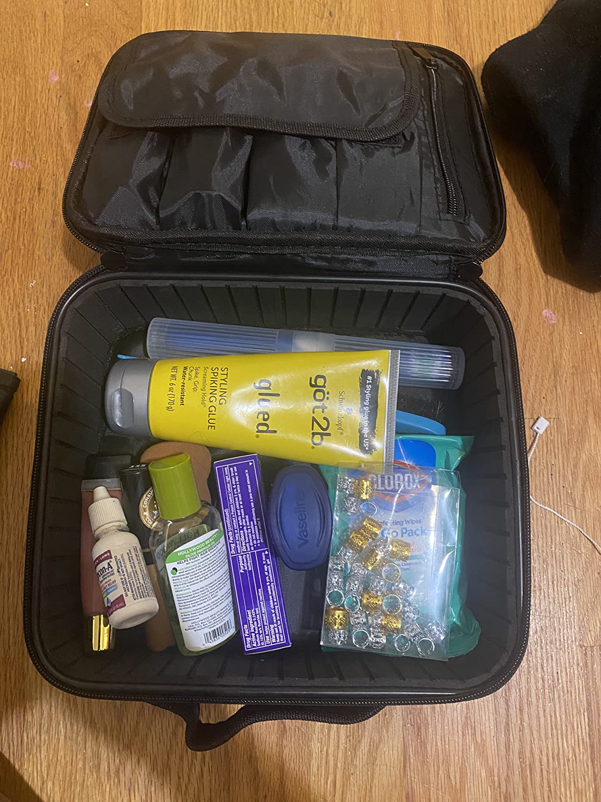 Travel Makeup Case, Cosmetic Train Case Organizer Portable Artist Storage Makeup Bag with Adjustable Dividers customer photo 2