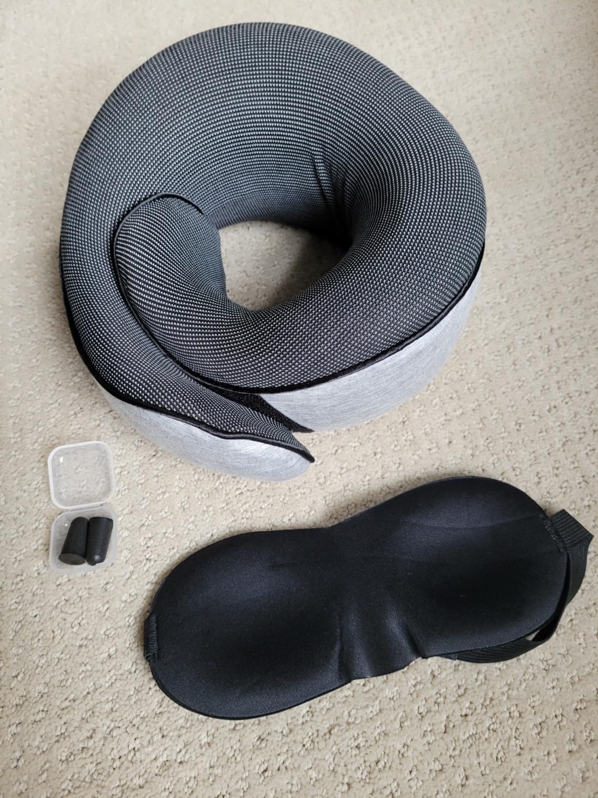 Proglobe Travel Neck Pillow for Airplanes, Long Haul Flight Kit, Grey | Long Flight Travel Kit with 3D Contoured Eye Masks, Earplugs and Luxury Bag, Updated Material Plane Sleeping Support customer photo 2