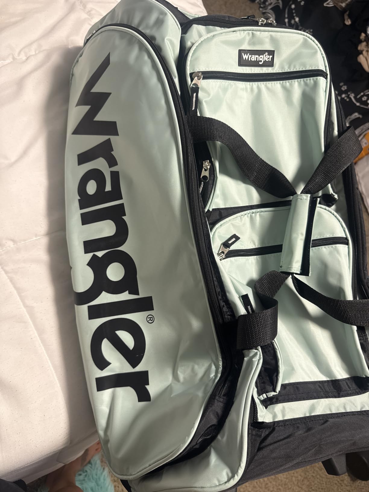 Wrangler Wesley Rolling Duffel Bag customer photo 2