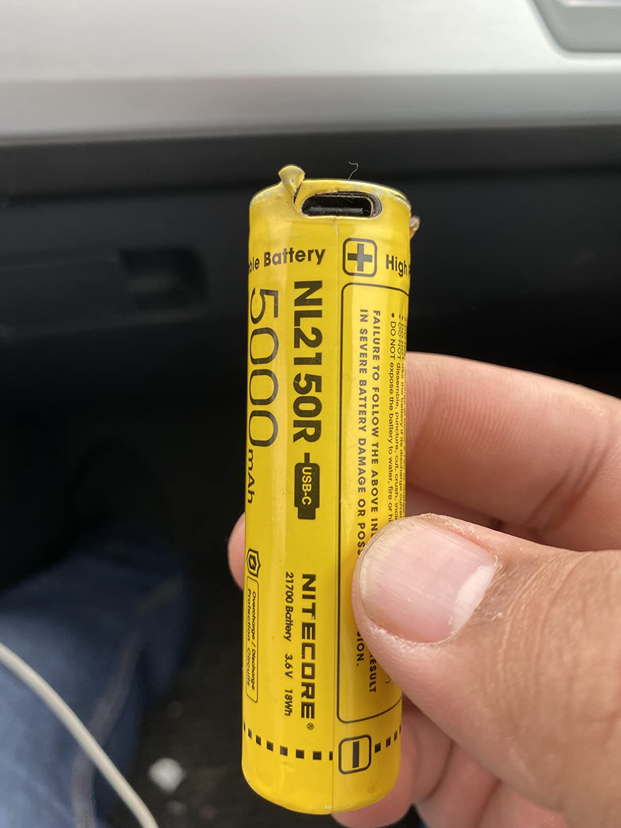 Nitecore NEW P30 1000 Lumen 676 Yard Long Throw Hunting Flashlight with LumenTac Organizer customer photo 1