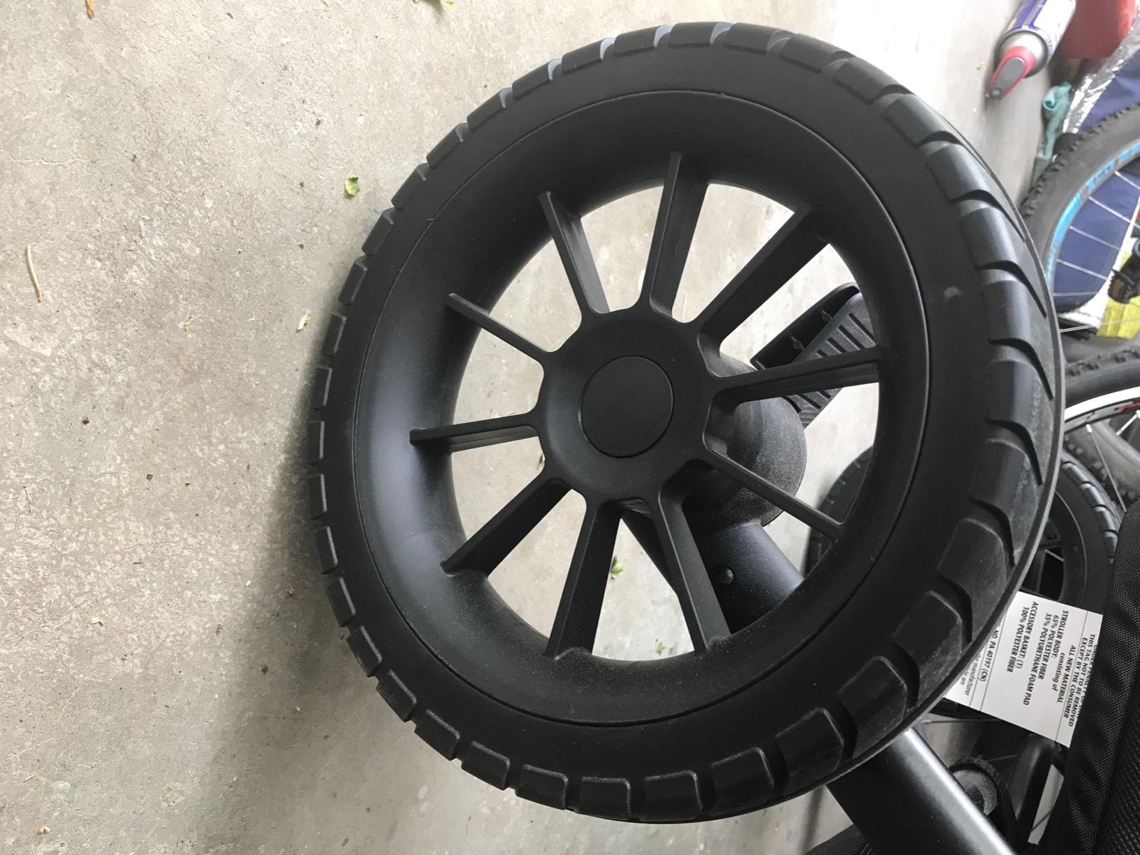 Evenflo Pivot Xplore All-Terrain Stroller Wagon (Adventurer Gray) customer photo 2
