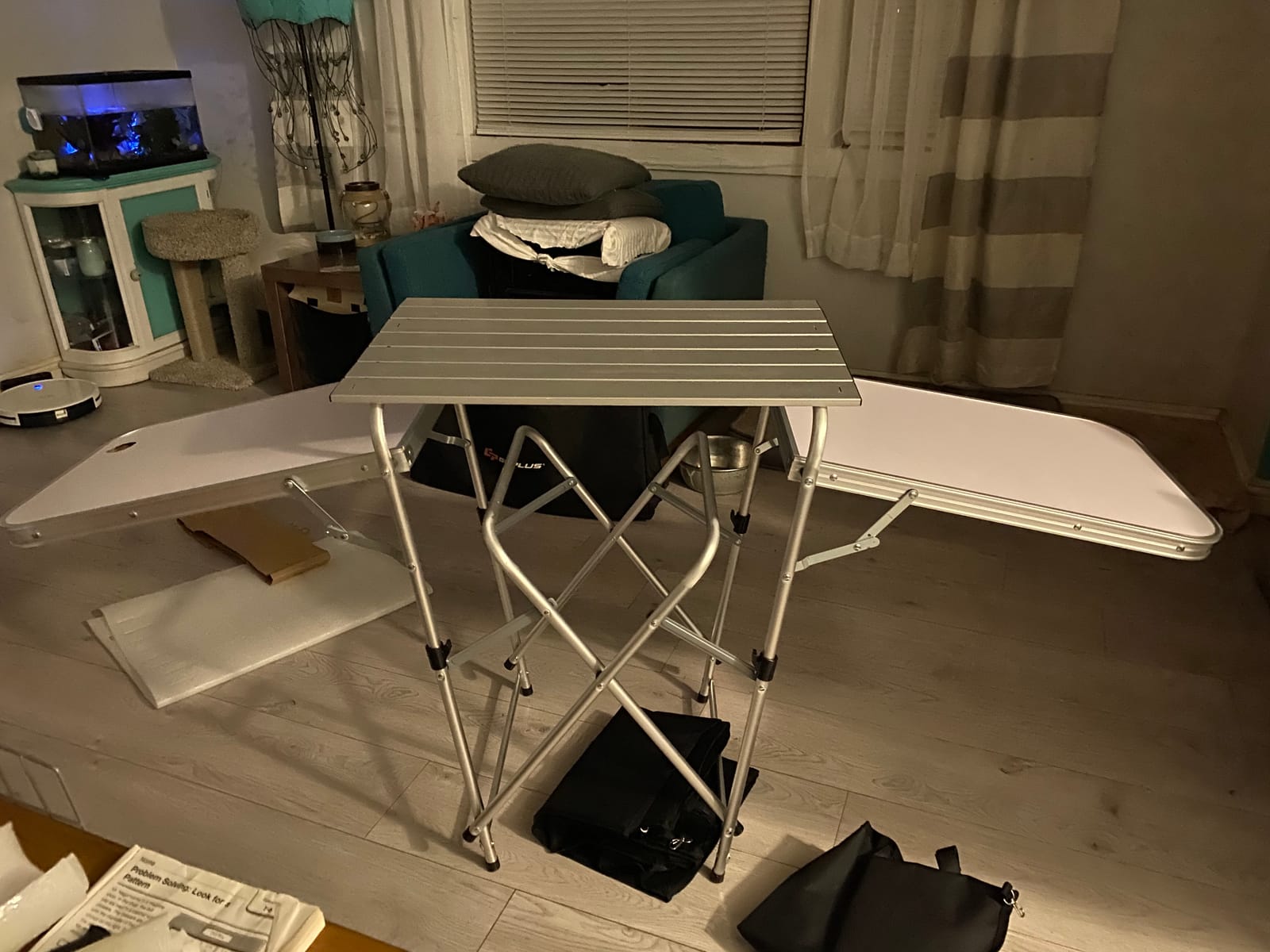 GIANTEX Camping Kitchen Station, Folding Grill Table with 26'' Tabletop, 2 Side Tables, Storage Organizer, Detachable Windscreen, Portable Camp Cook Outdoor Prep Station Backyard BBQ Picnic (Black) customer photo 2