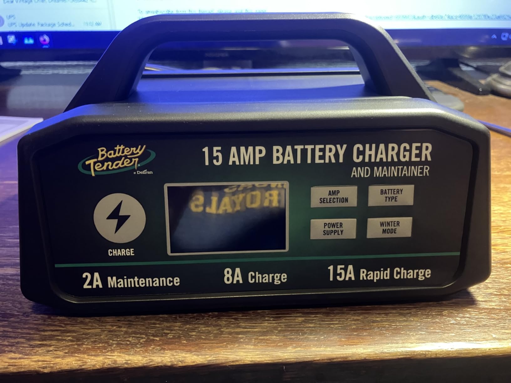 Battery Tender 15 AMP Battery Charger and Maintainer - 12V Switchable 15 AMP / 8 AMP / 2 AMP - Selectable Chemistry Standard AGM Gel - LCD Display - 022-0234-DL-WH customer photo 2