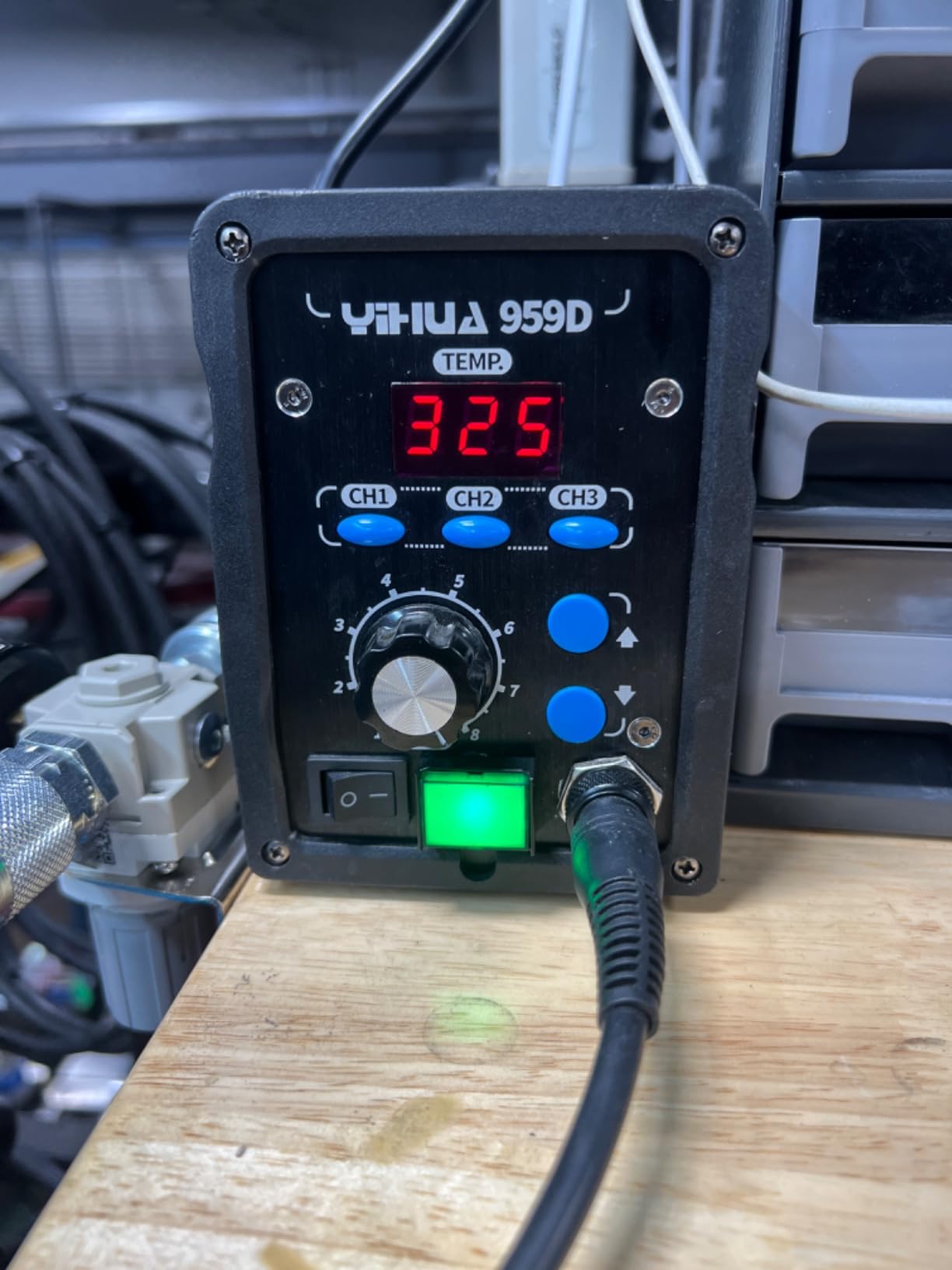 YIHUA 959D-Digital Hot Air Rework Station, High Power with 3 Memories, Airflow Efficiency, °F /°C Display, Accurate Temp.(212°F~932°F), Brushed Aluminum Panel & Safety Features customer photo 2