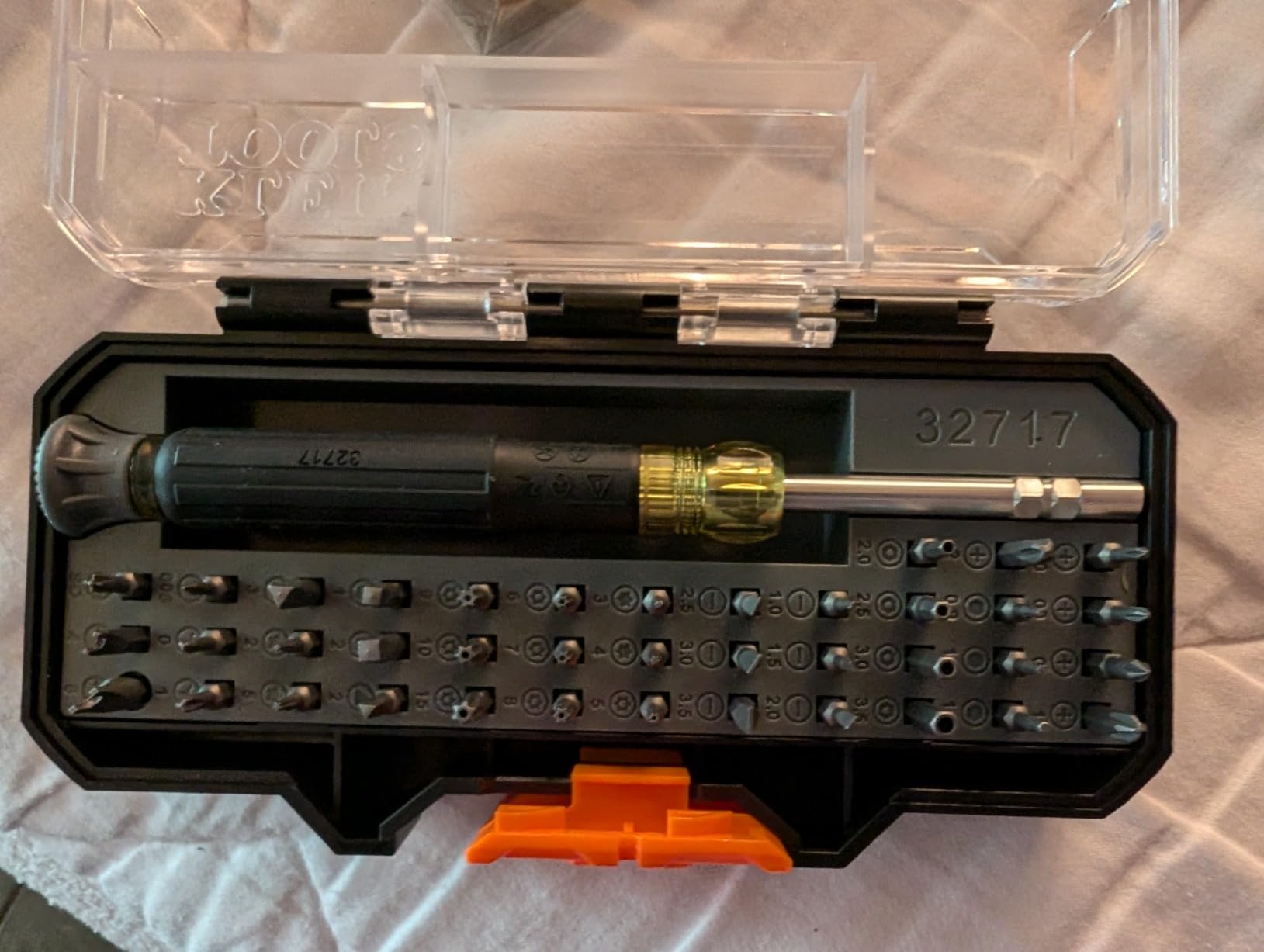 Klein Tools 32717 Precision Screwdriver Set with Case, All-in-One Multi-Function Repair Tool Set, 39 Bits Including Tamperproof Bits for Apple Products customer photo 1