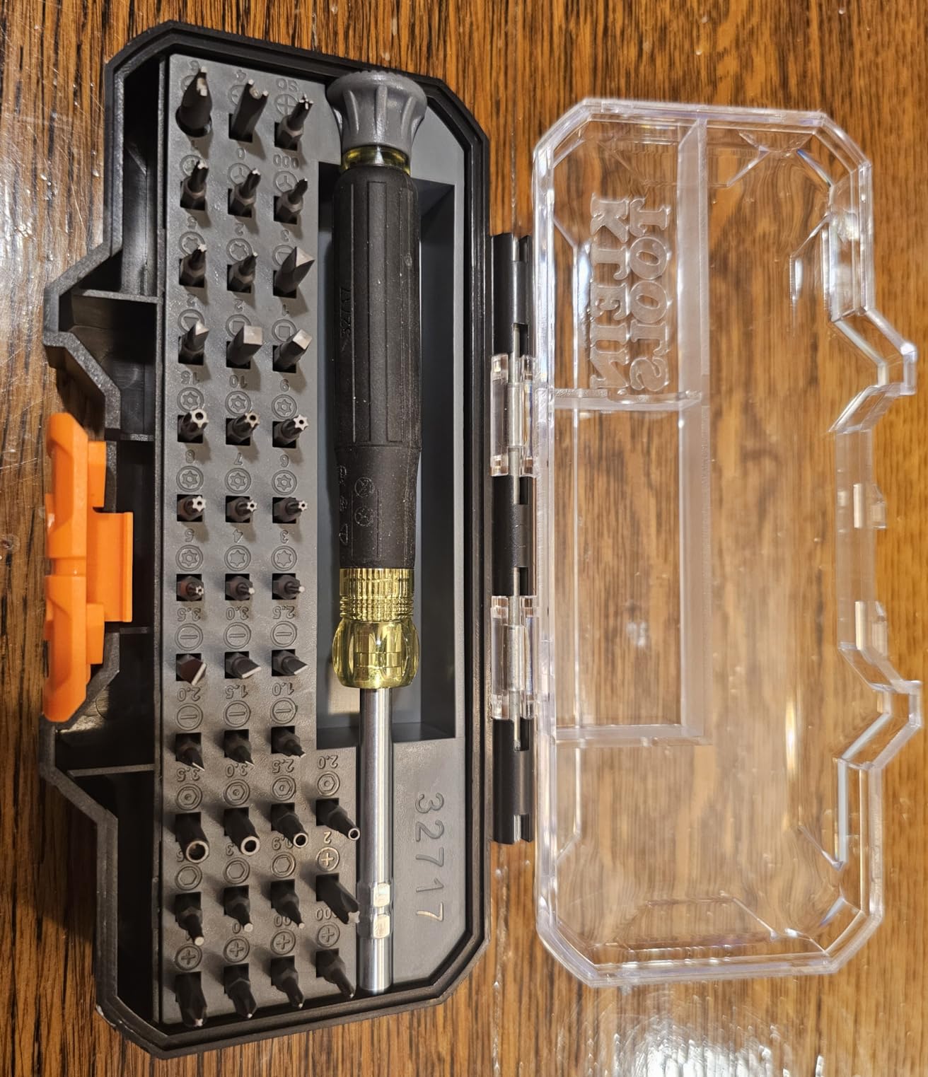 Klein Tools 32717 Precision Screwdriver Set with Case, All-in-One Multi-Function Repair Tool Set, 39 Bits Including Tamperproof Bits for Apple Products customer photo 2