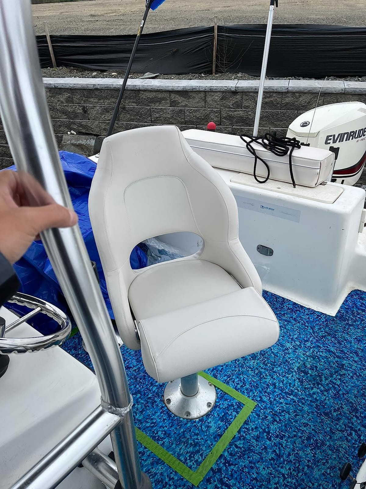 MSC Captain Boat Seat (White/Charcoal) customer photo 1