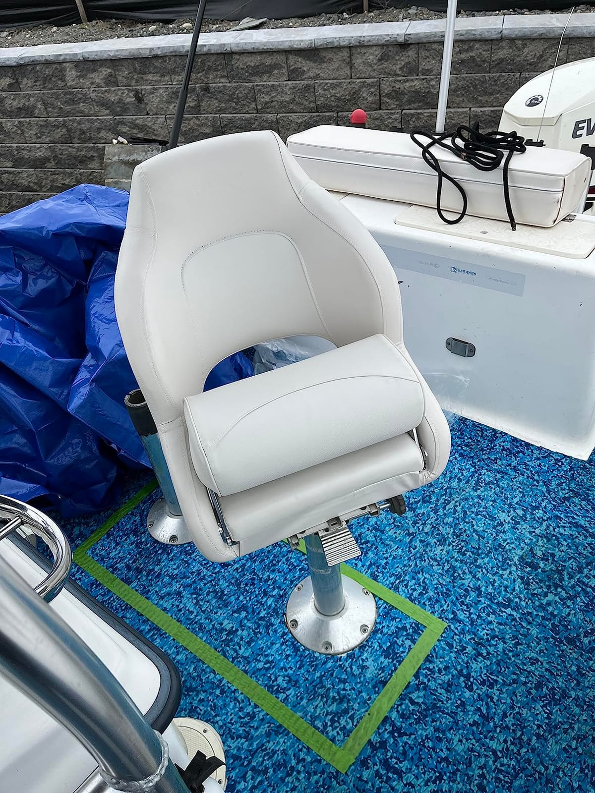 MSC Captain Boat Seat (White/Charcoal) customer photo 2