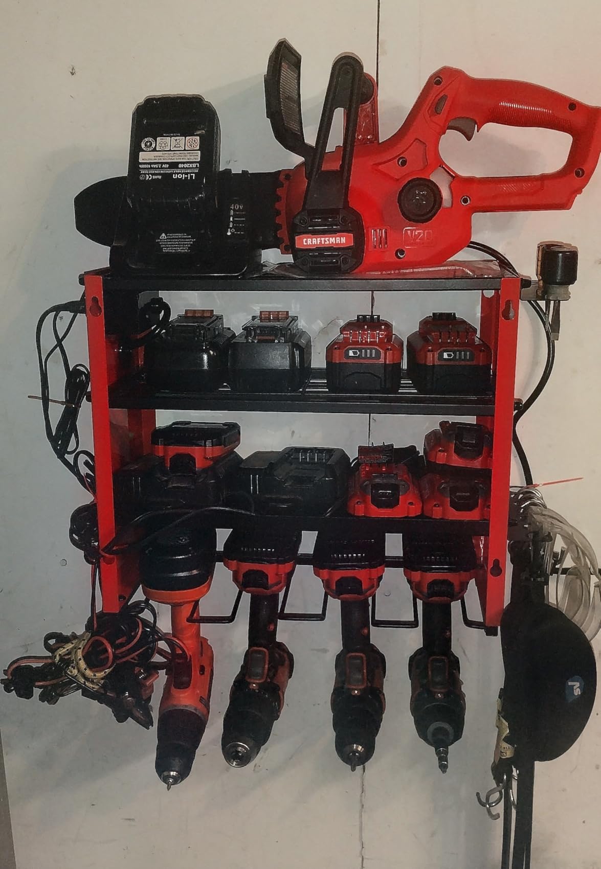 CRAFTSMAN Mini Chainsaw, 10 inch Mini Chainsaw Cordless, Electric Chain Saw, V20 Battery and Charger Included, Handheld Tree Trimmer Wood Cutter (CMCCS610D1) customer photo 2