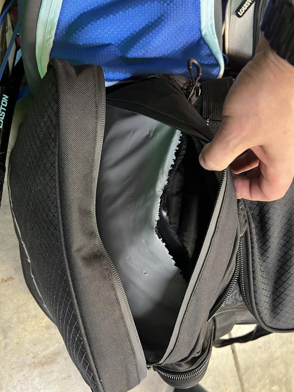 PowerNet Pro Duffle Bag, Softball Baseball Bag, Baseball Gear Bag, Baseball Bat Bag with Internal Bat Sleeves, Baseball Bags with Padded Strap & Pockets customer photo 1