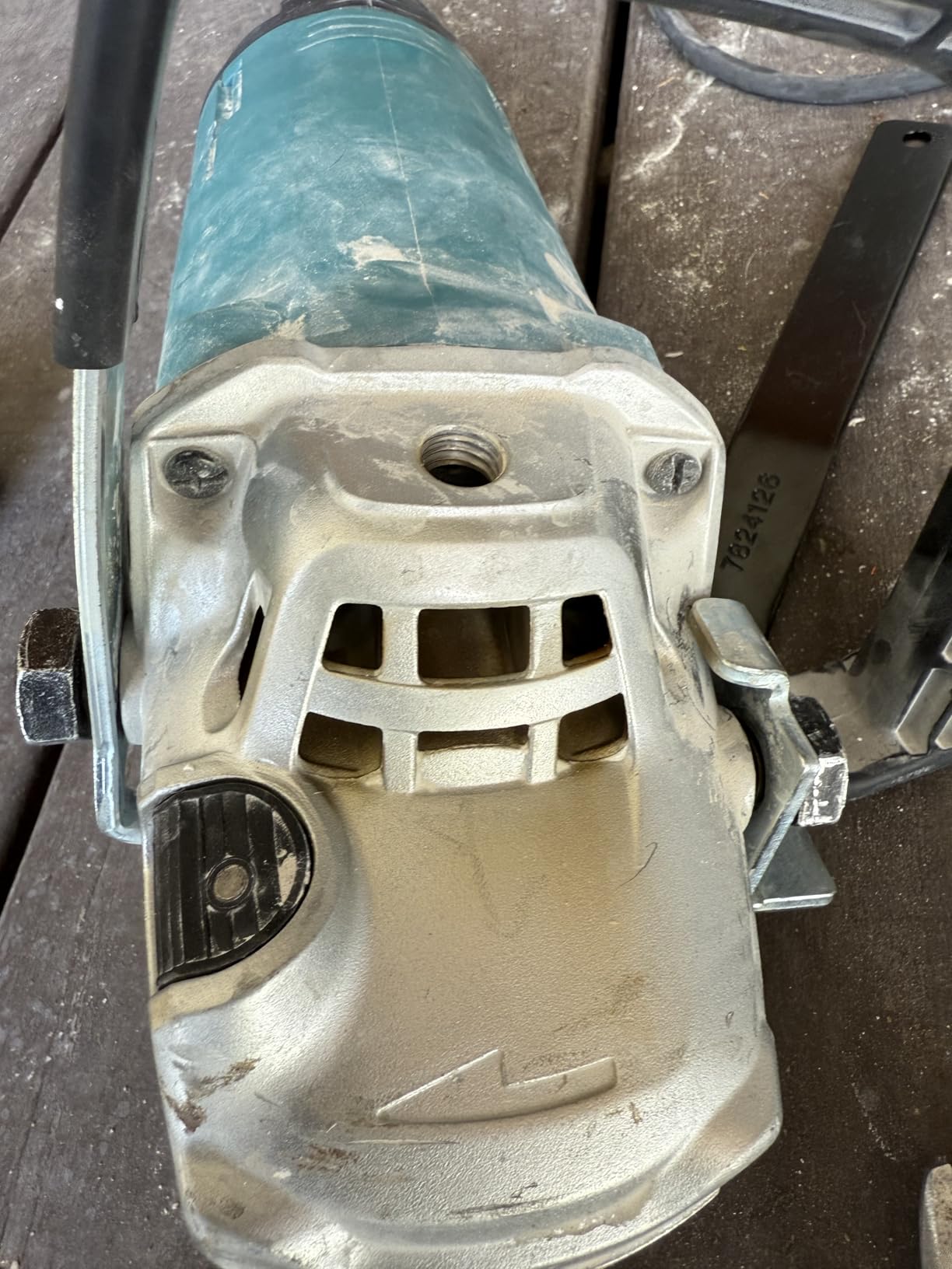 Makita GA9060RX3 9