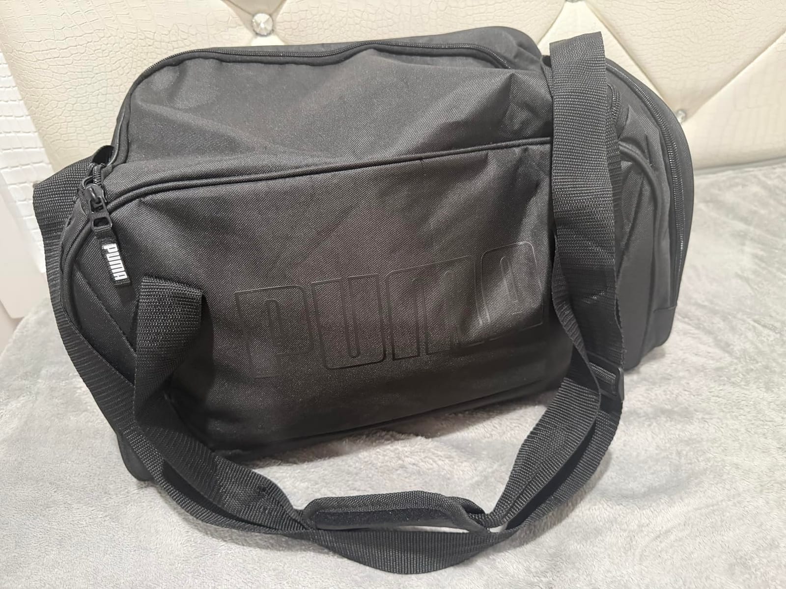 PUMA unisex-adult Form Factor Duffel with Adjustable Strap, Padded Bottom & Zip Pockets customer photo 1