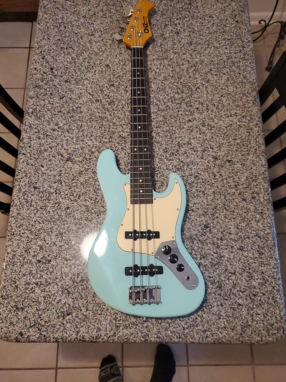 JB Mini Electric Bass Guitar - Fiesta Red Body, Maple Neck, Rosewood Fingerboard & 3-Ply Ivory Pickguard, 28.6
