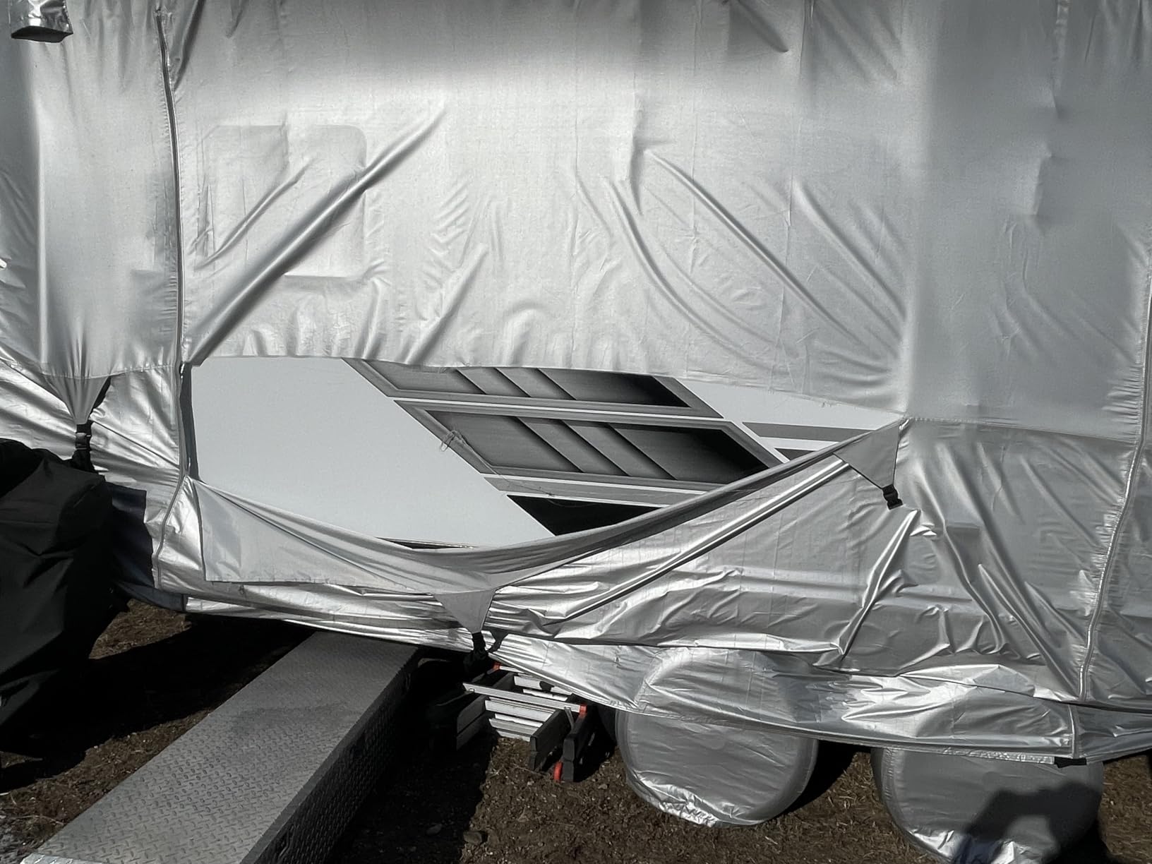 FRUNO Oxford Fabric Travel Trailer Cover RV Cover 30'-33' Waterproof Rip-Resistant Anti-UV Camper Cover for Winter Snow customer photo 1