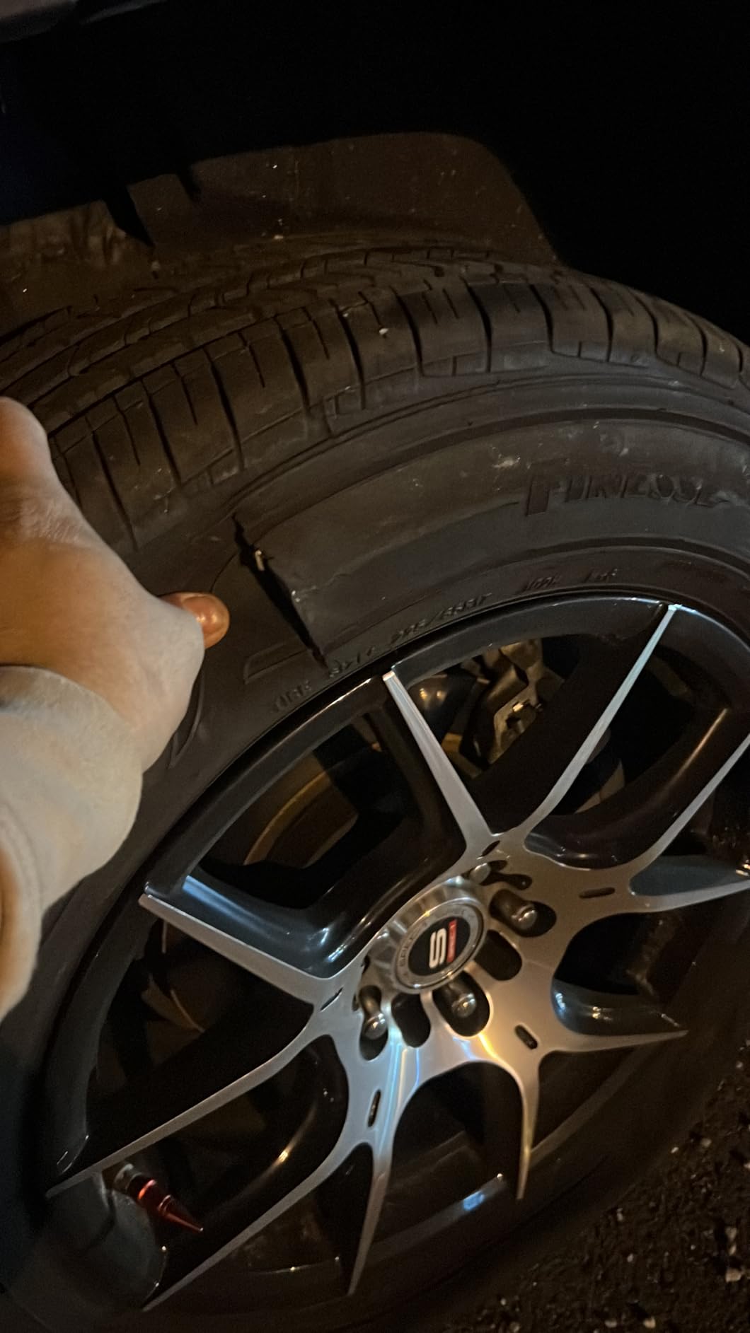 Goodyear Assurance Finesse All-Season 225/65R17 SL 102H Touring Tire customer photo 1
