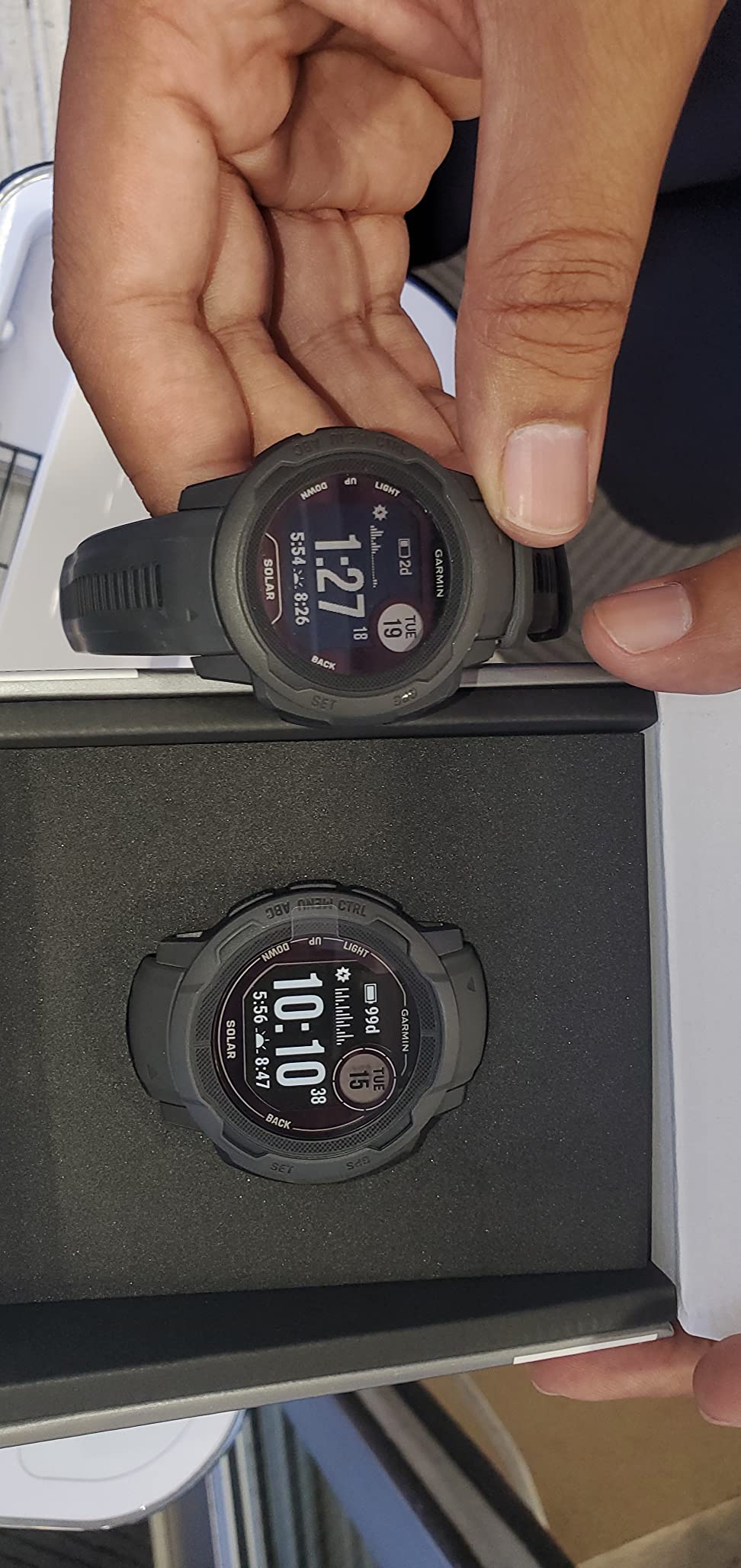 Garmin Instinct 2S Solar, Smaller-Sized Rugged Outdoor Watch with GPS, with Solar Charging Capabilities, Built for All Elements, Multi-GNSS Support, Tracback Routing and More, Graphite customer photo 1