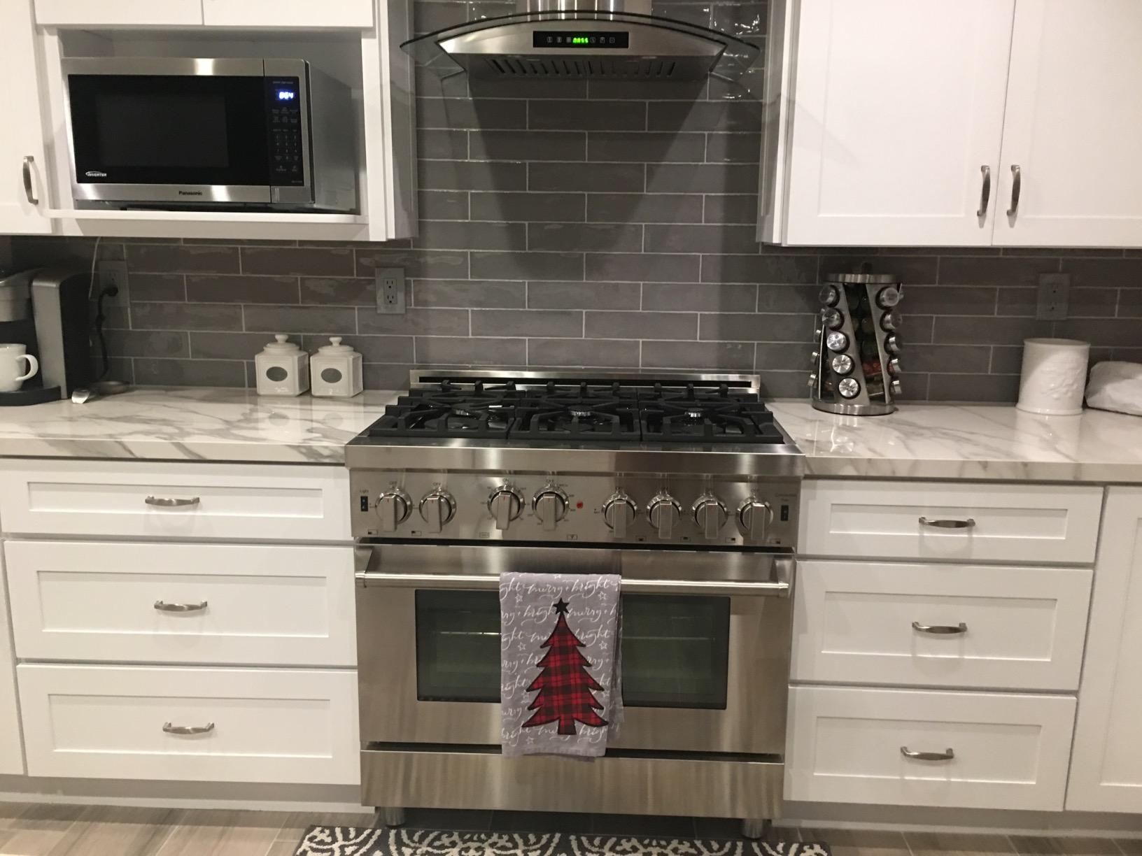 48 in. Vista Coll 6.6 cu ft 8 Burner Double Oven Gas Range, Stainless Steel customer photo 2