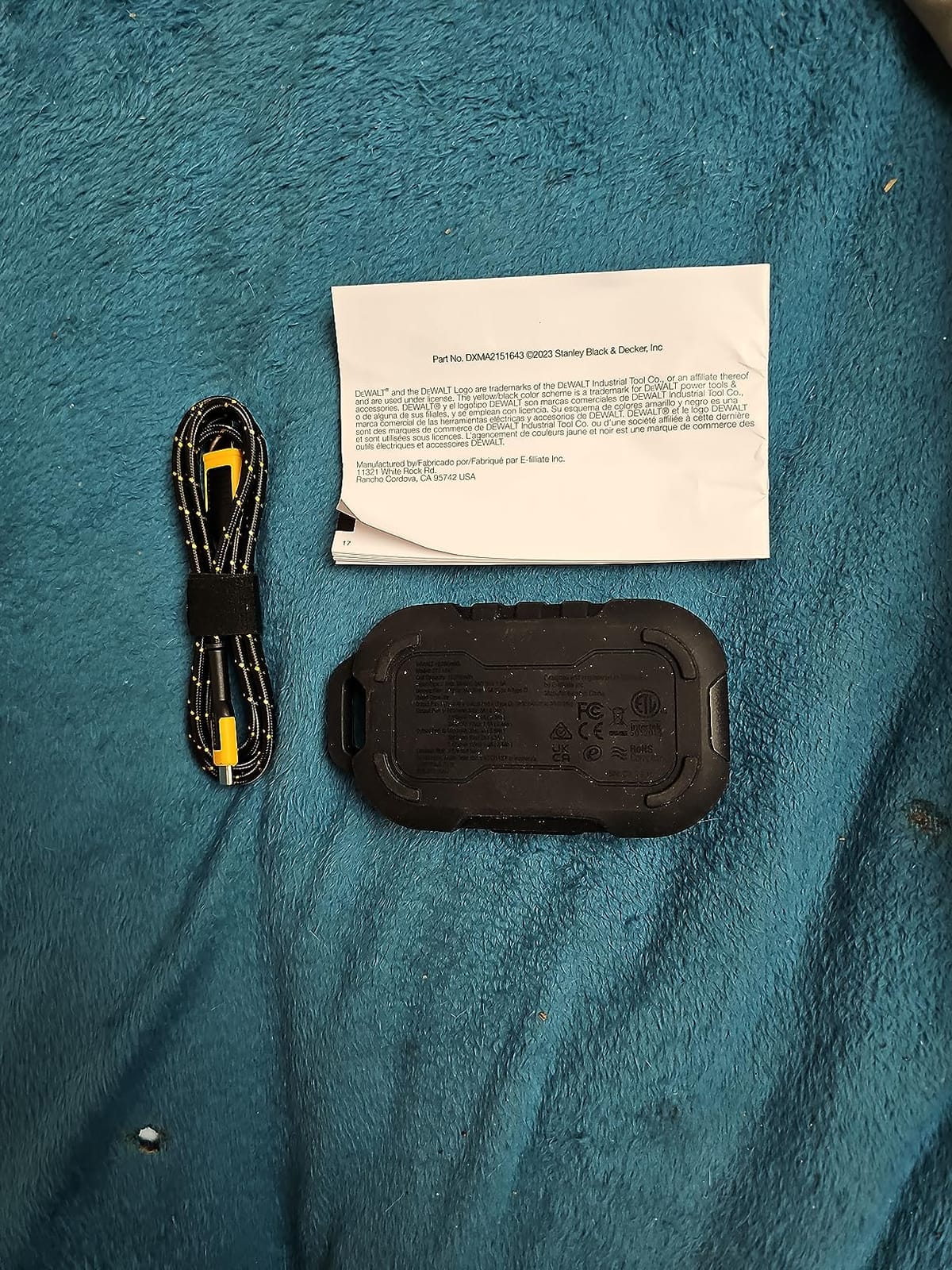 DEWALT Heavy Duty Portable Charger, Power Bank, Travel Worksite 10,000 mAh, Battery Pack with USB-C Port for iPhone 17/16 Plus Pro Max, iPhone 15/14/13, Samsung Galaxy customer photo 1