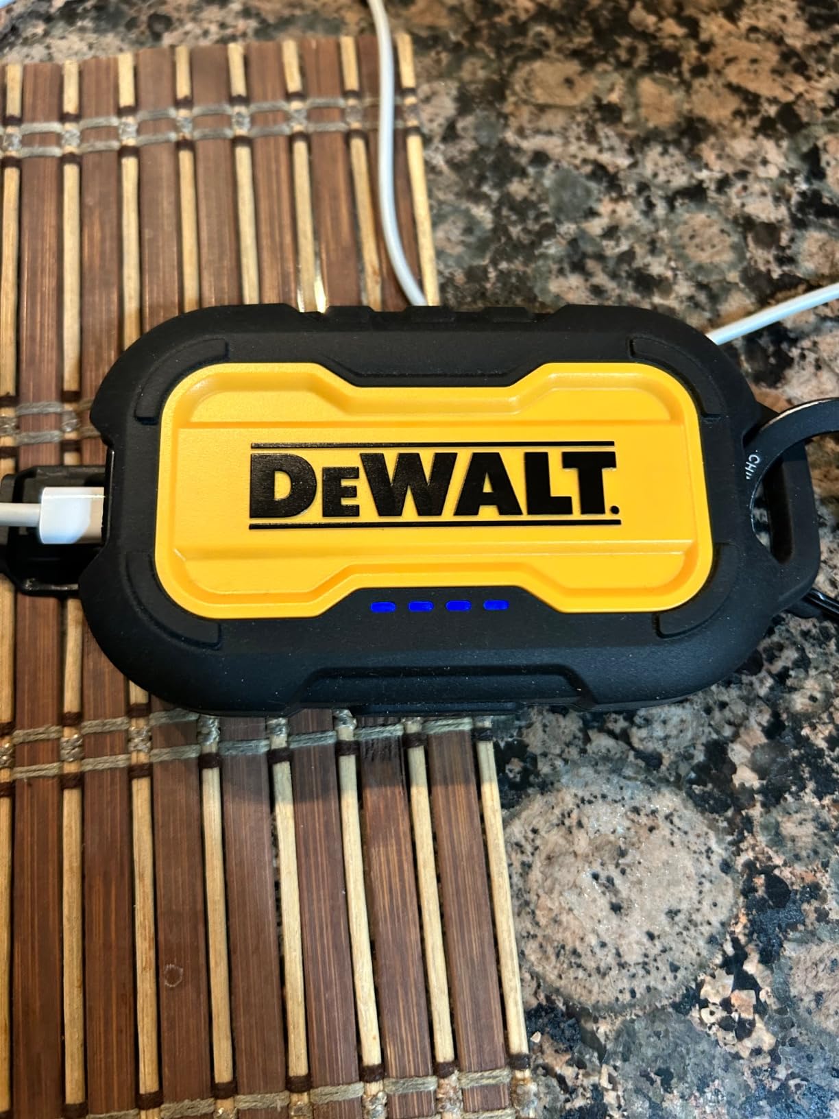 DEWALT Heavy Duty Portable Charger, Power Bank, Travel Worksite 10,000 mAh, Battery Pack with USB-C Port for iPhone 17/16 Plus Pro Max, iPhone 15/14/13, Samsung Galaxy customer photo 2