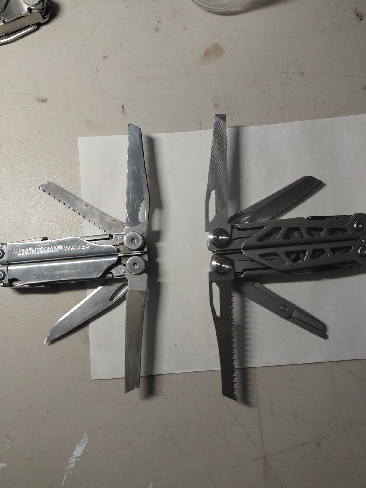 PERWIN Multitool, 17-in-1 Stainless Steel Multi Tool Pliers with Self-Locking, Pocket Knife, Nylon Sheath, Professional (EDC) Multi-Tool for Survival, Camping and Hunting, Hiking customer photo 1