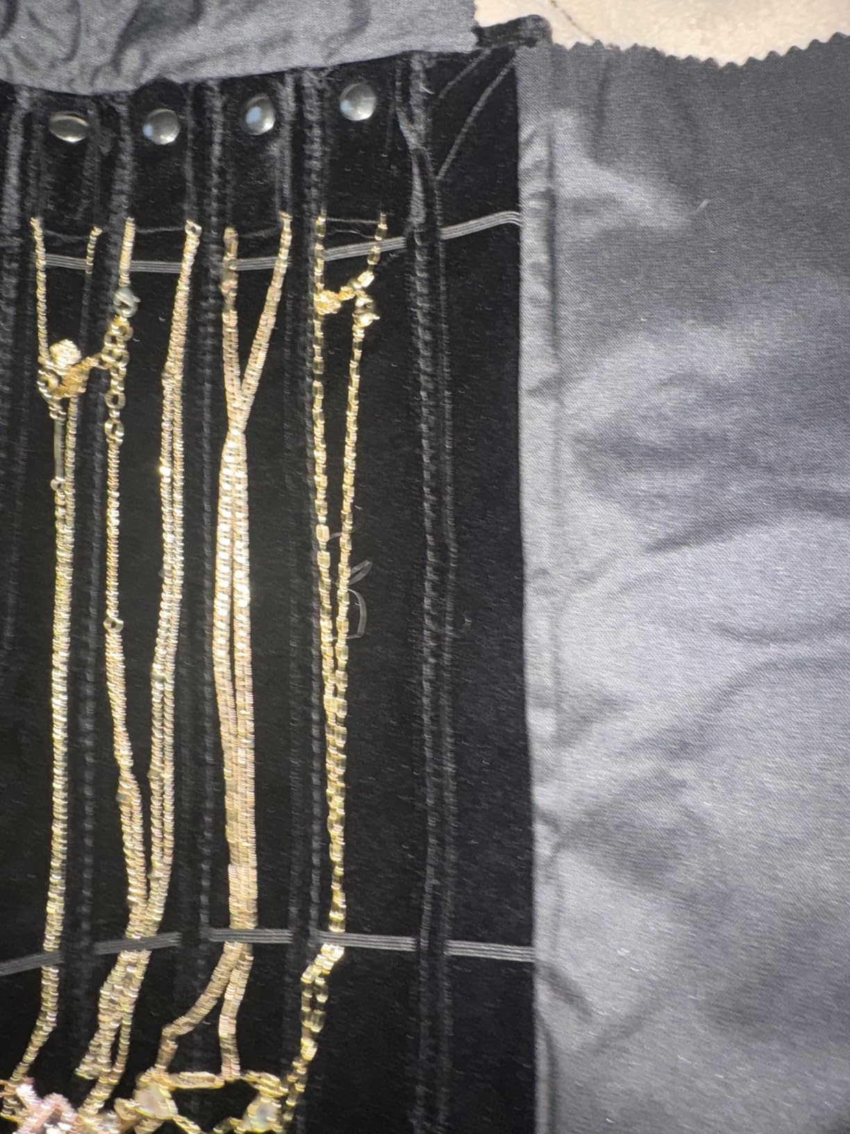 Travel Necklace Organizer, Tangle Free Jewelry Case, 16 Slots customer photo 2