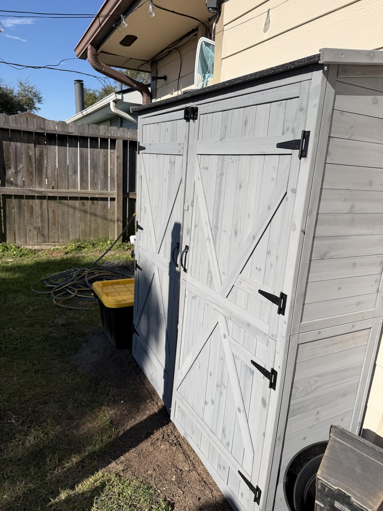 Gizoon Outdoor Cabinet, Waterproof Roof, Double Lockable Wooden Shed customer photo 2
