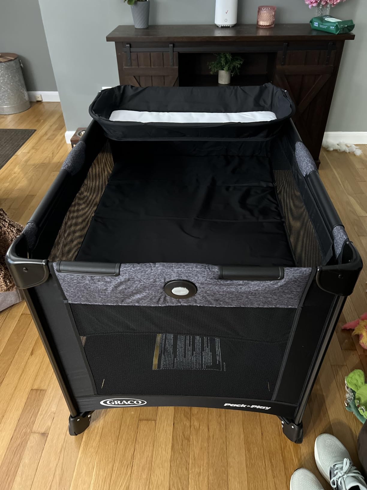 Graco® Pack 'n Play® Simple Solutions™ Playard, Cam customer photo 1