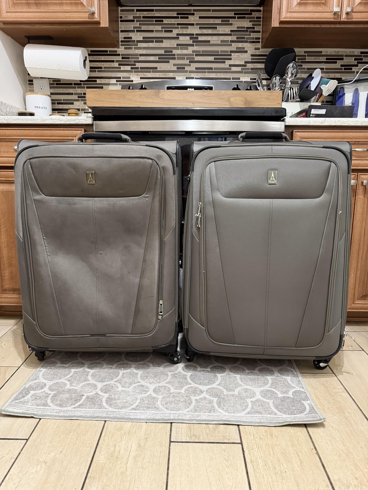 Travelpro Maxlite 5 Softside Expandable Luggage with 4 Spinner Wheels, Lightweight Suitcase, Men and Women, Ensign Blue, 3-Piece Set (21/25/29) customer photo 1