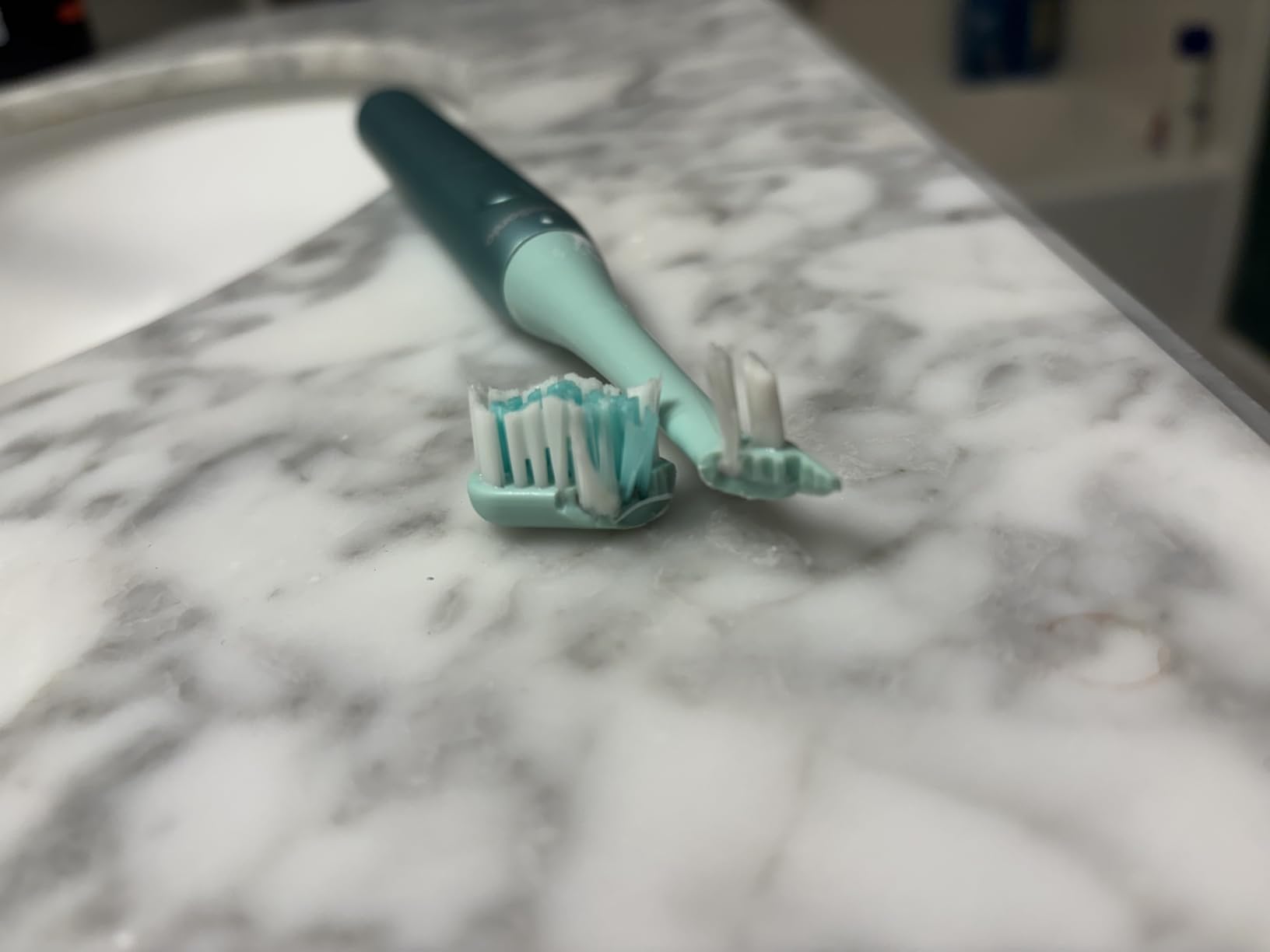 Aquasonic Icon Micro-Vibrating Sonic Toothbrush - ADA-Accepted - Onyx | Gentle Soft Bristle Toothbrush, Rechargeable, 2 Brushing Modes, Smart Timer, 30+ Day Battery, Travel Case, Magnetic Holder customer photo 1