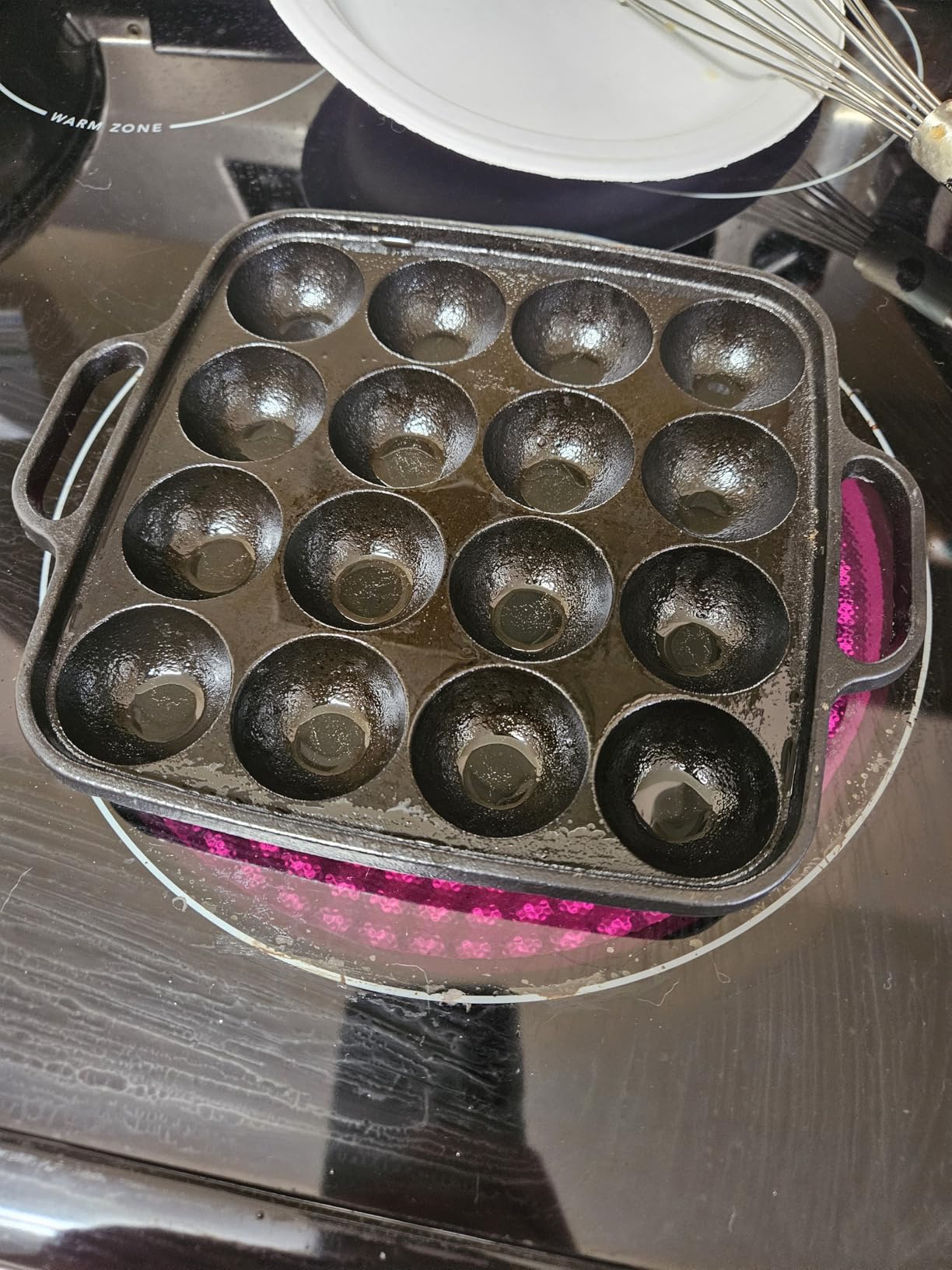 Otafuku Takoyaki Plate, Cast Iron Japanese Grill (16 Holes) customer photo 2