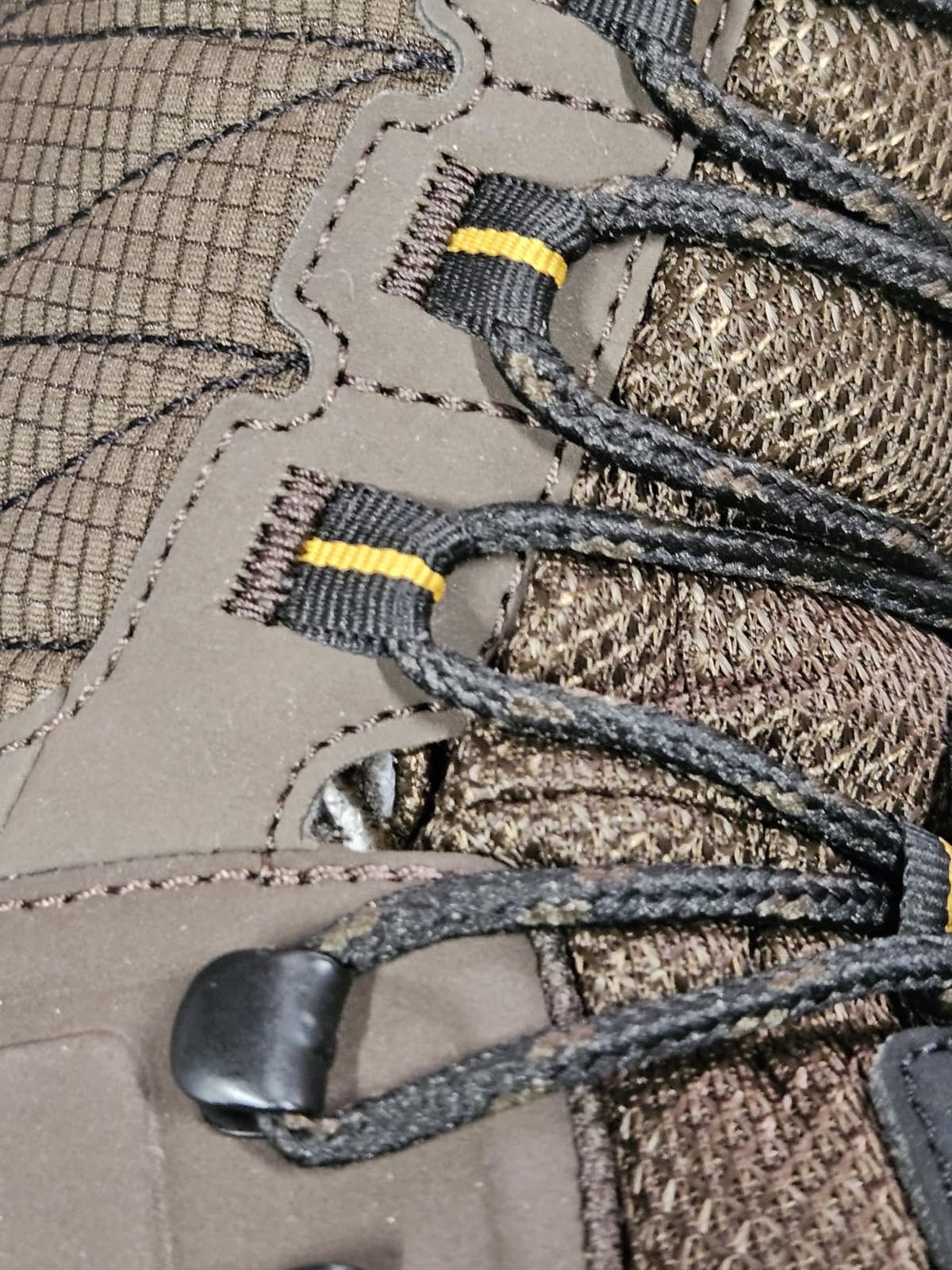 Columbia Men's Transverse Waterproof Hiking Boot customer photo 2