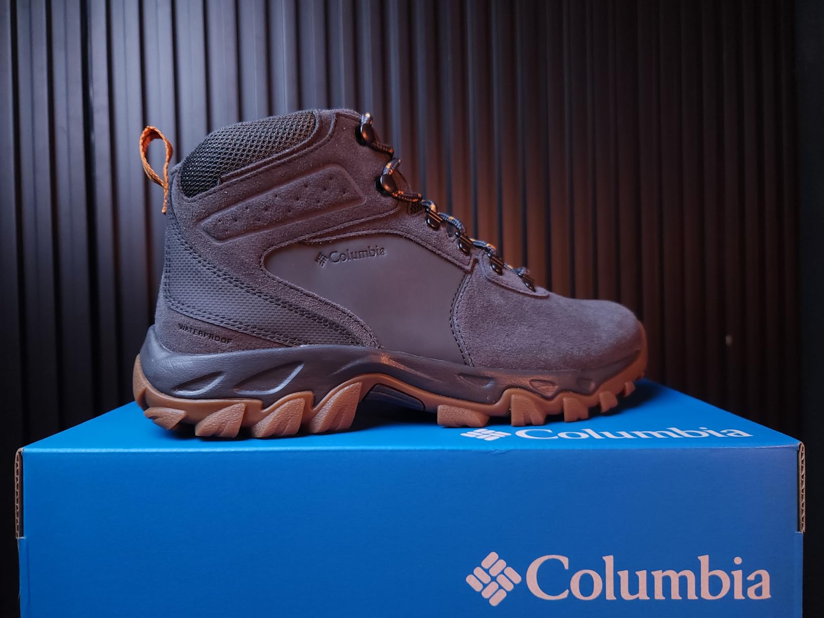Columbia Newton Ridge Plus II Suede Waterproof Hiking Boot customer photo 2