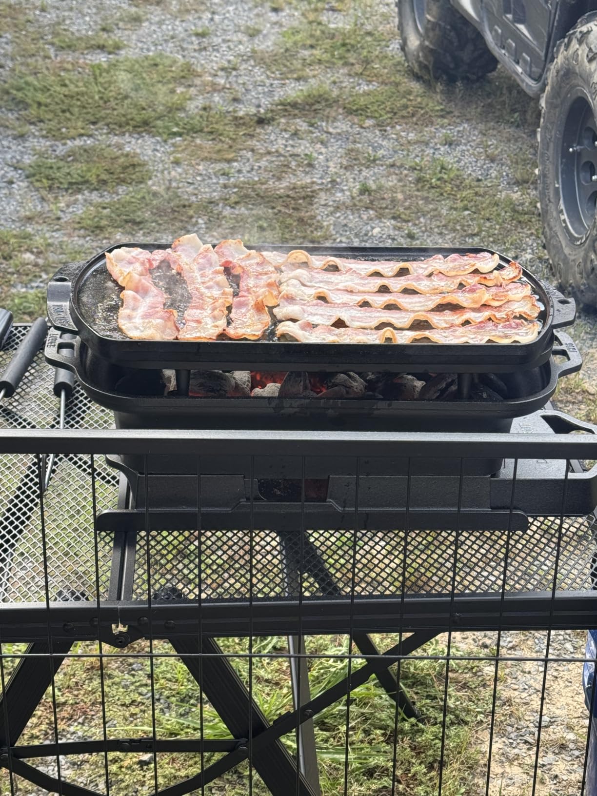 Raynesys Portable Folding Grill Table for Ourdoor, Camping, Picnic, BBQ customer photo 1