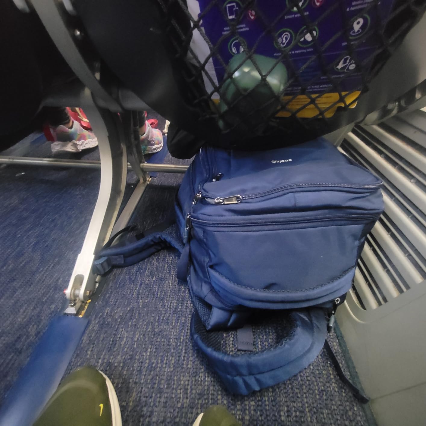 ECOHUB Small Travel Backpack 17