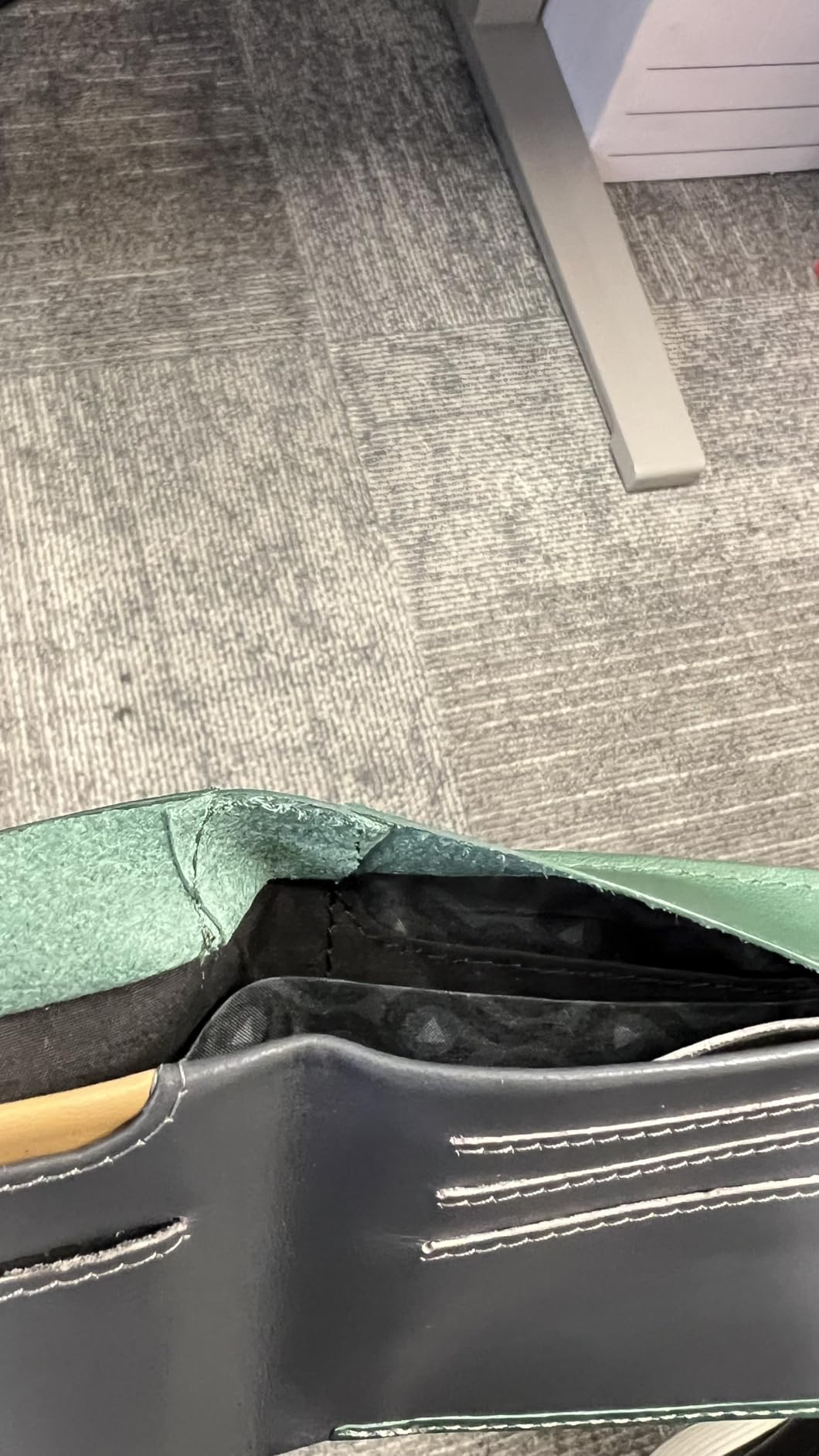 Bellroy Hide & Seek Wallet (Slim Leather Bifold Design, RFID Protected, Holds 5-12 Cards, Coin Pouch, Flat Note Section, Hidden Pocket) customer photo 1