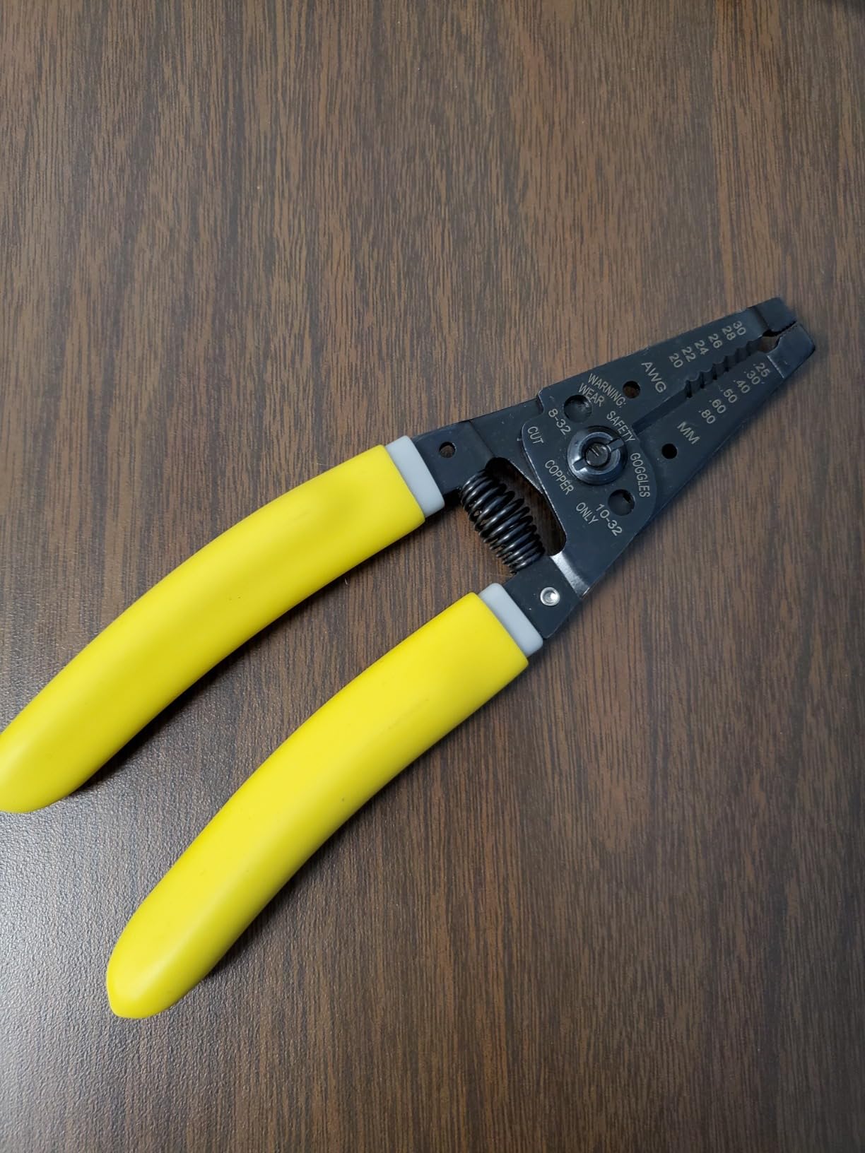 KATA 7 Inch Precision Wire Stripper, 20-32 AWG Tool for Electronics DIY customer photo 2