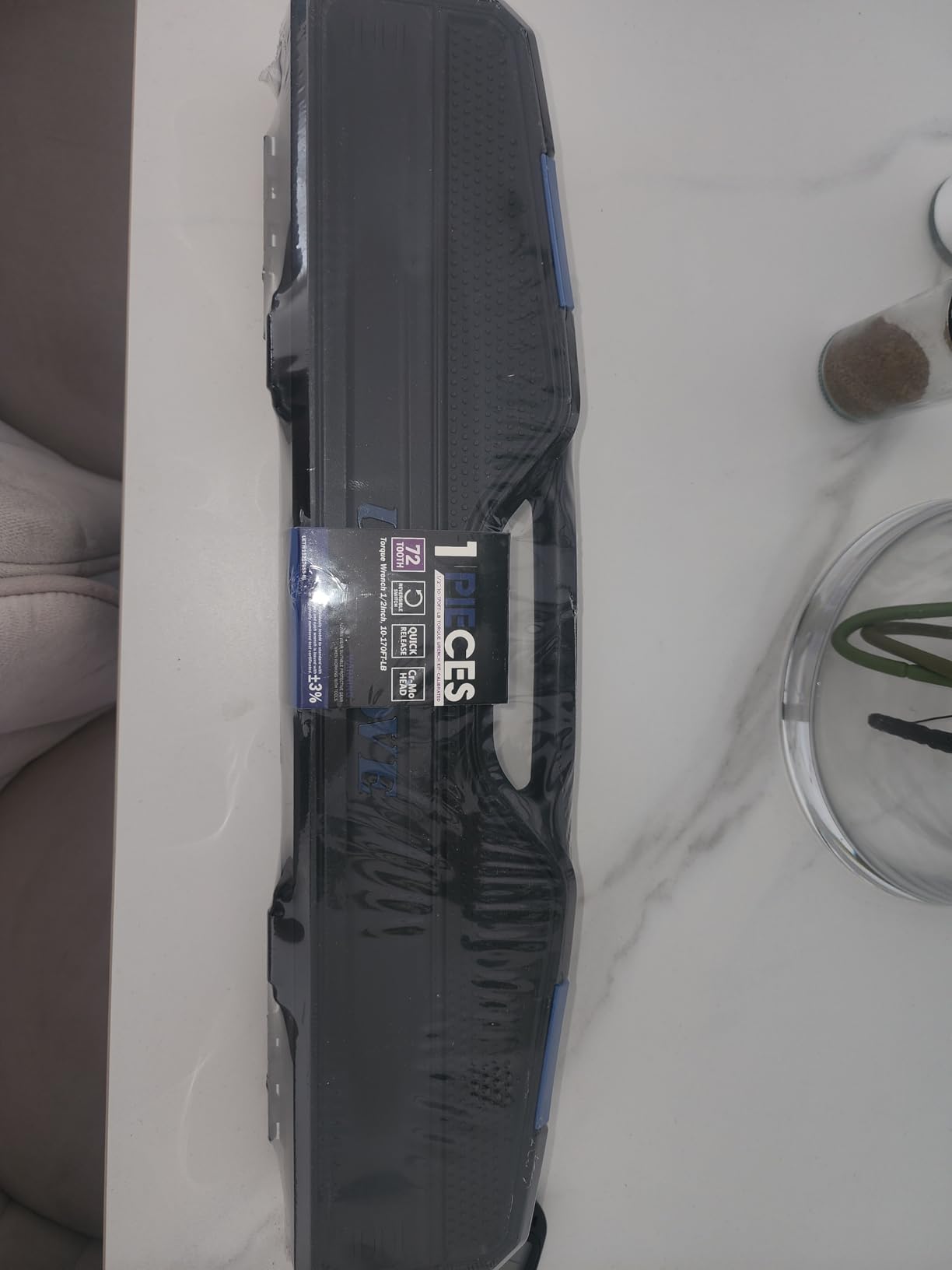 1/2-Inch Drive Click Torque Wrench, Dual-Direction Click Professional Torque Wrench 40-300FT.LB/54.2-406.8N.M, Dual Range Scales Graduated in FT.LB and N.M, Blue customer photo 1
