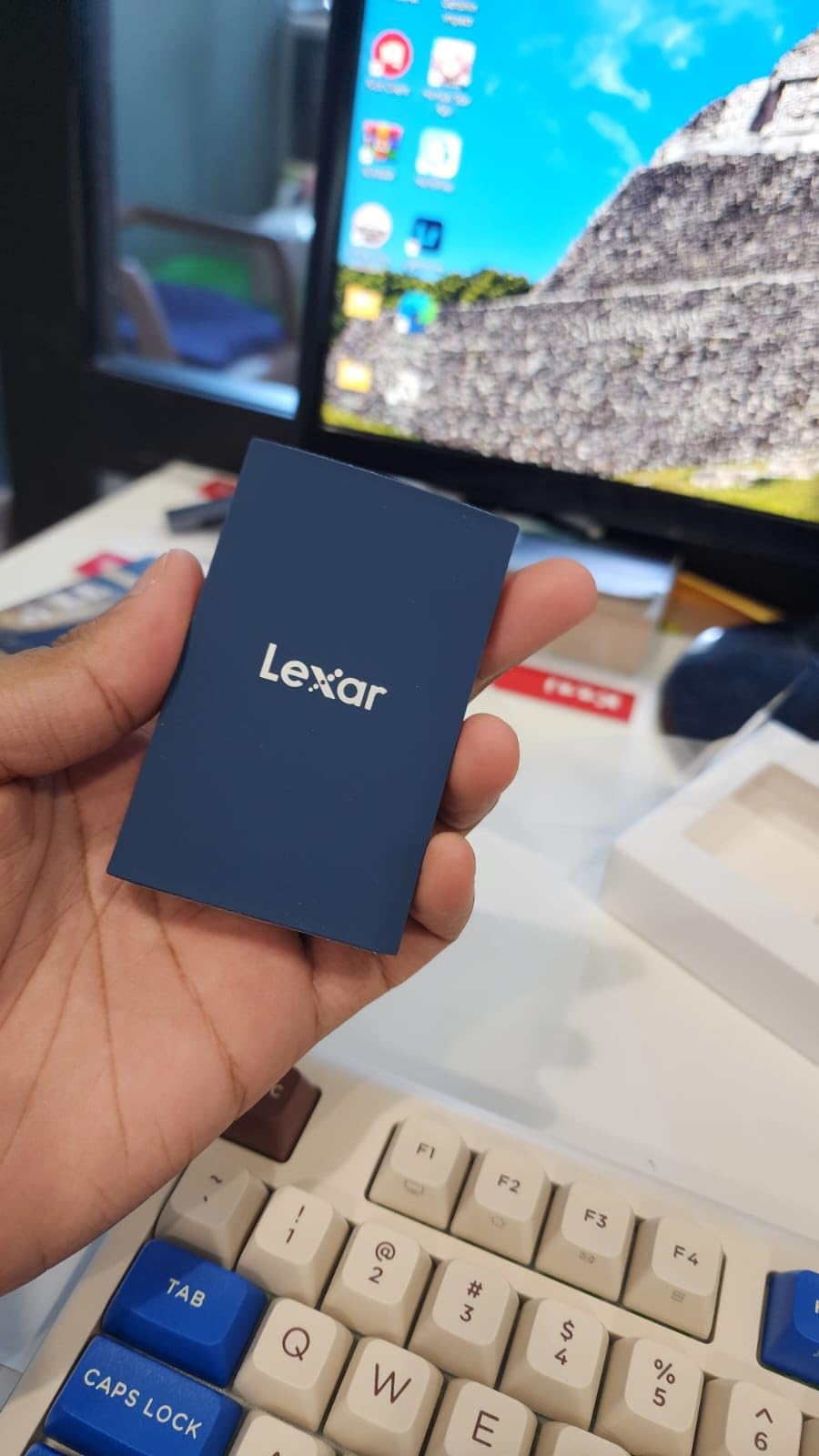 Lexar 2TB Armor 700 External SSD, 2000MB/s R/W, USB 3.2 Gen 2x2, Rugged | Compatible w/ PC, Mac, Smartphone, Camera, Gaming, IP66 Drop/Dust/Water Resistant, 4K, Lexar DataShield, LAR700X002T-RNLNU customer photo 1