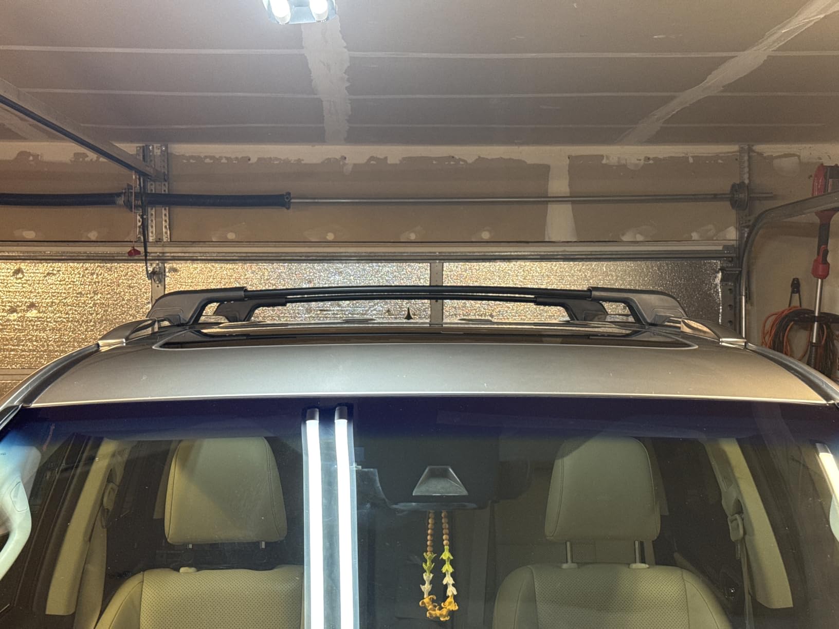Tuyoung 300lbs Lockable Roof Rack Cross Bars for Ford Explorer 2020-2026 customer photo 1