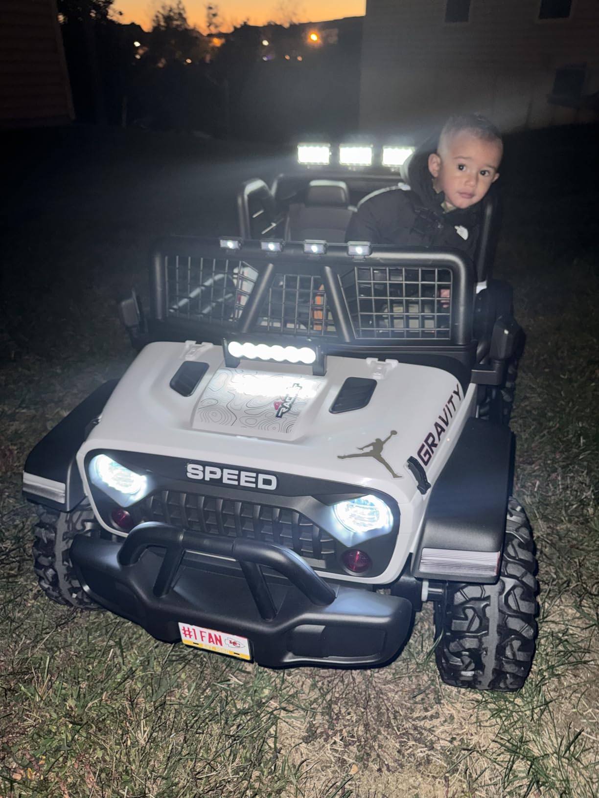 Hetoy 12V Ride on Toys with Parent Remote Control Toddler Electric Vehicle with Spring Suspension, LED Lights, Bluetooth, Music Player, 3 Speeds Ride on Car Truck for Kids Age 3-8 (Red) customer photo 1