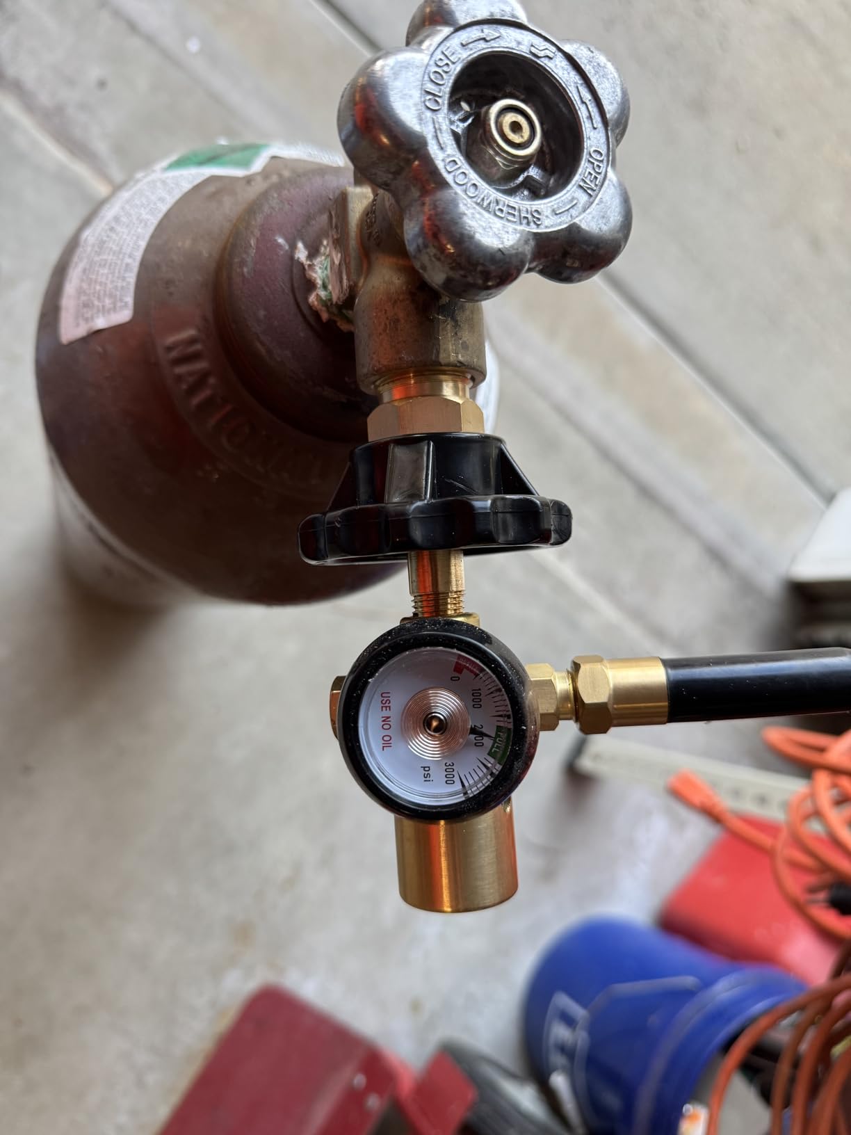 Helium Tank Regulator 0-3000 PSI CGA580 Balloon Inflator | Helium Latex Balloon Filler Air Flow Inflator Regulator with Gauge, Balloon Helium Tank Regulator Filler Valve customer photo 1