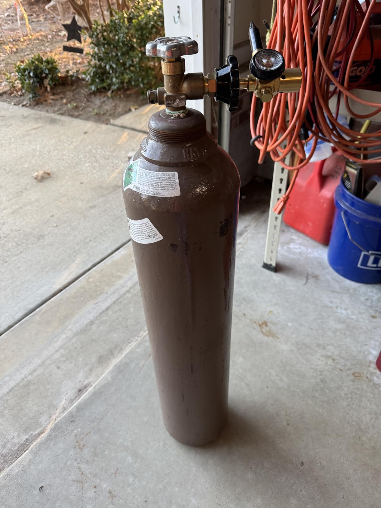 Helium Tank Regulator 0-3000 PSI CGA580 Balloon Inflator | Helium Latex Balloon Filler Air Flow Inflator Regulator with Gauge, Balloon Helium Tank Regulator Filler Valve customer photo 2