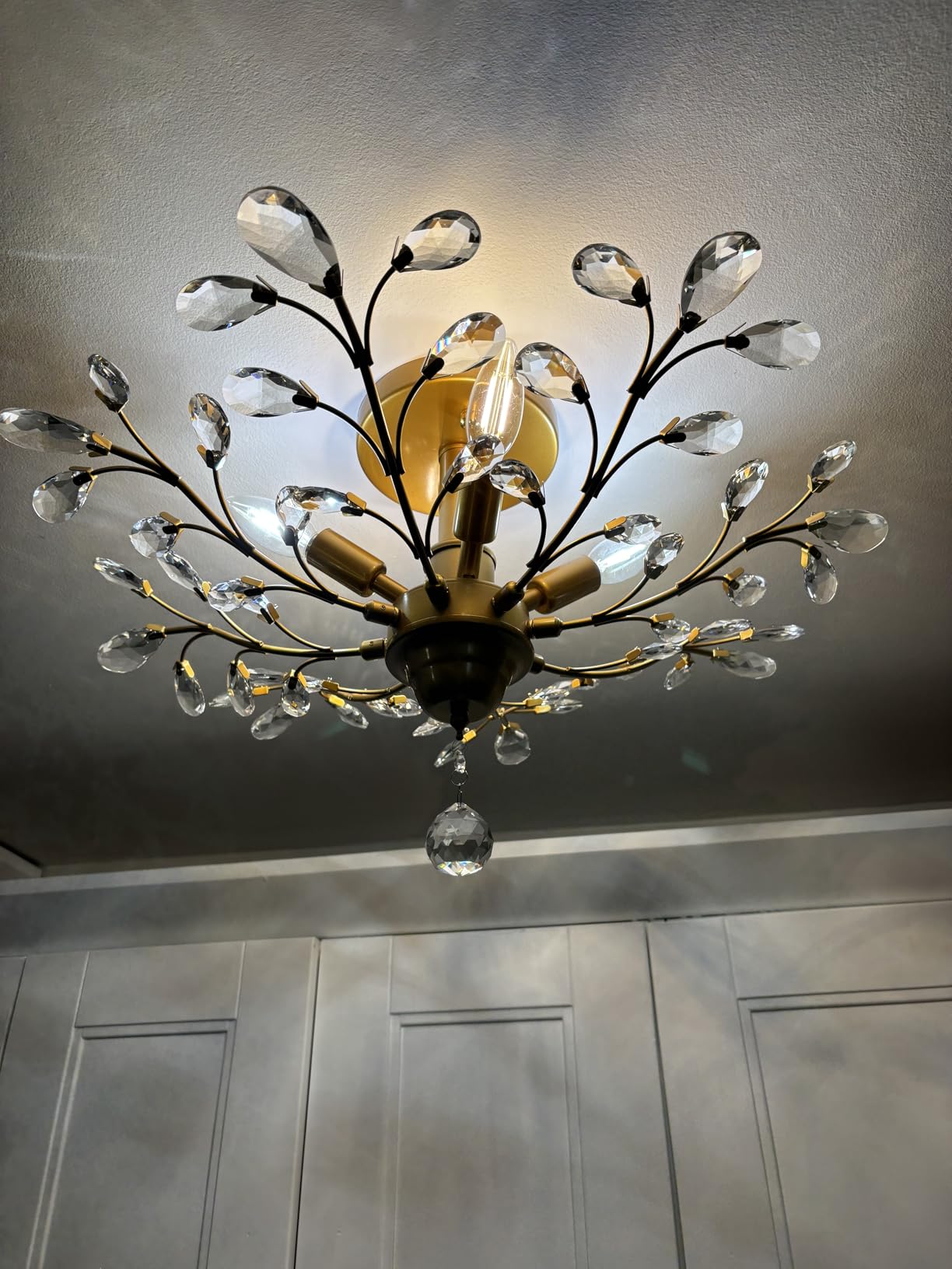 Garwarm 38.7 Inch Crystal Chandelier, 6-Light Black Rectangle Ceiling Light customer photo 2