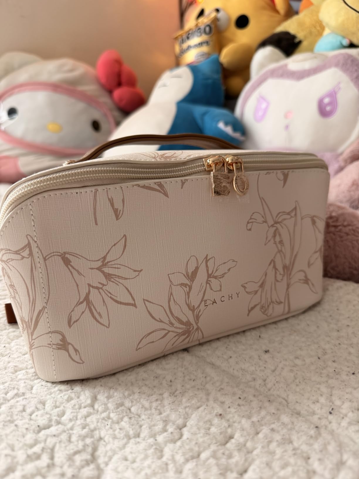 EACHY Travel Makeup Bag, Floral Cosmetic Bag for Women, Beige, Medium customer photo 1