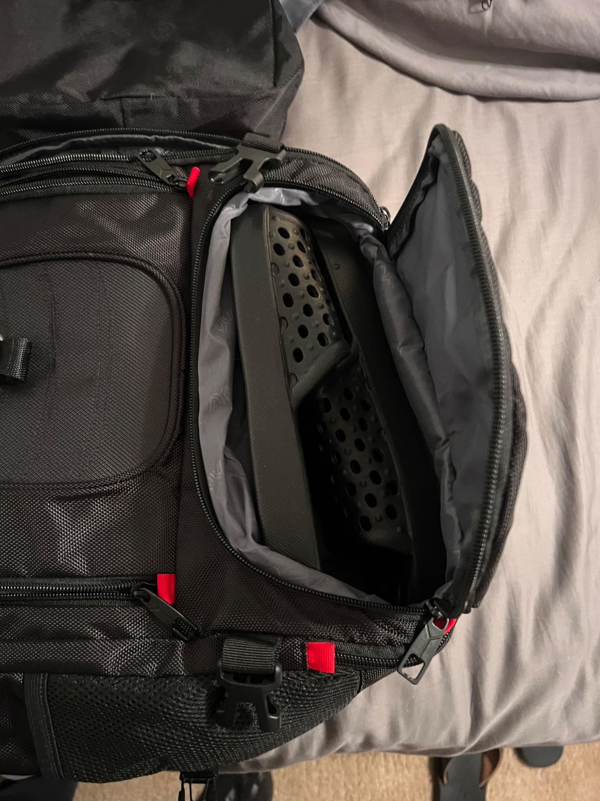 YAMTION Carry On Backpack for Men with Shoe Compartment,Travel Backpack with Laptop Compartment Airline Approved for Women,Weekender Bag for Workout College Sport Mochila de Viaje customer photo 2