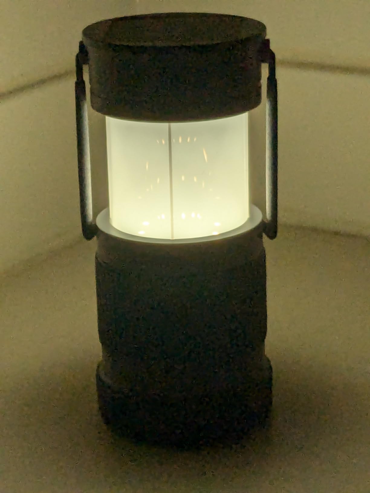 Energizer S-500 Hybrid Power Camping Lantern, Solar, Rechargeable, or AA Battery Powered, IPX4 Water Resistant Bright LED Lantern customer photo 1